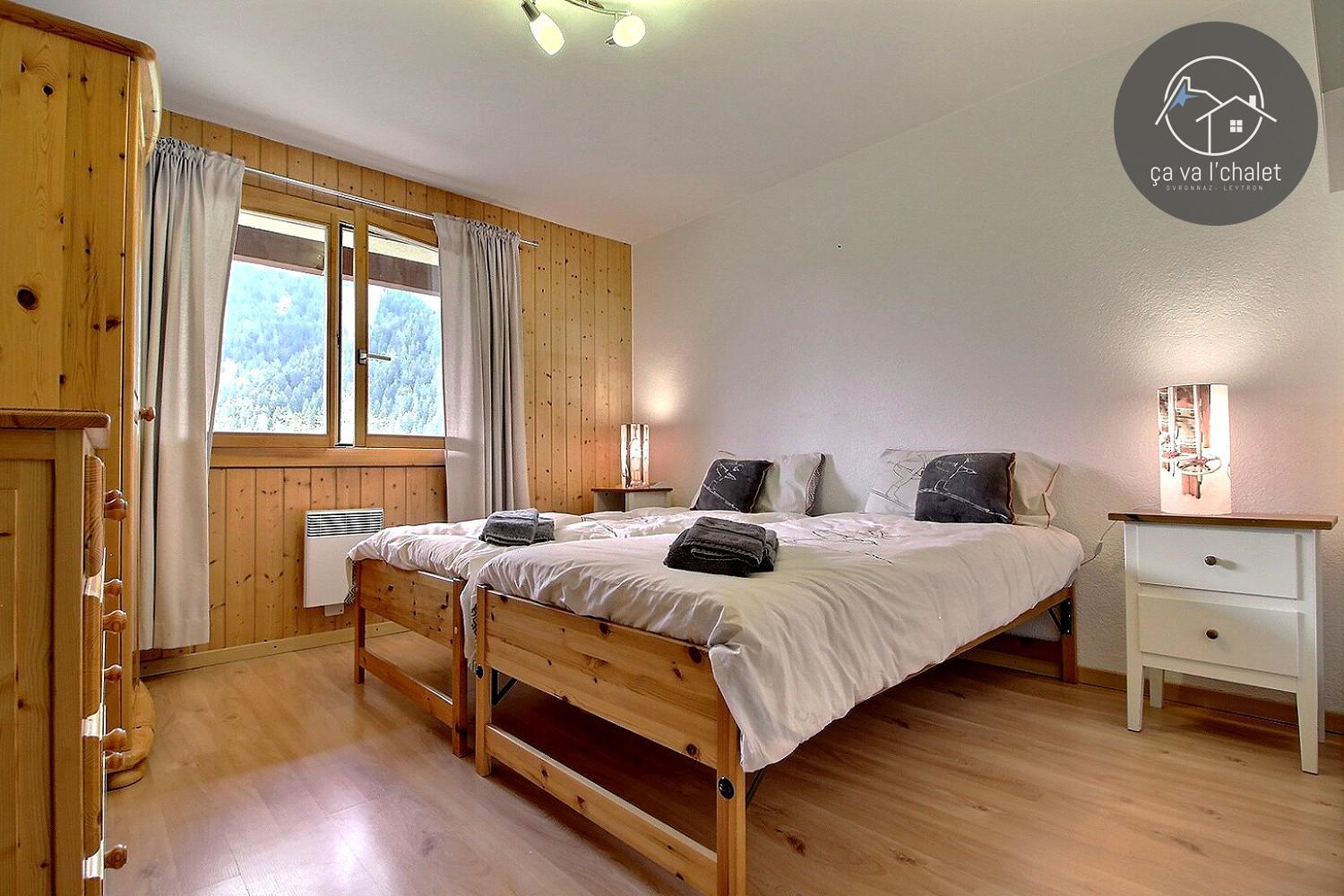 Three-Bedroom Chalet photo 2
