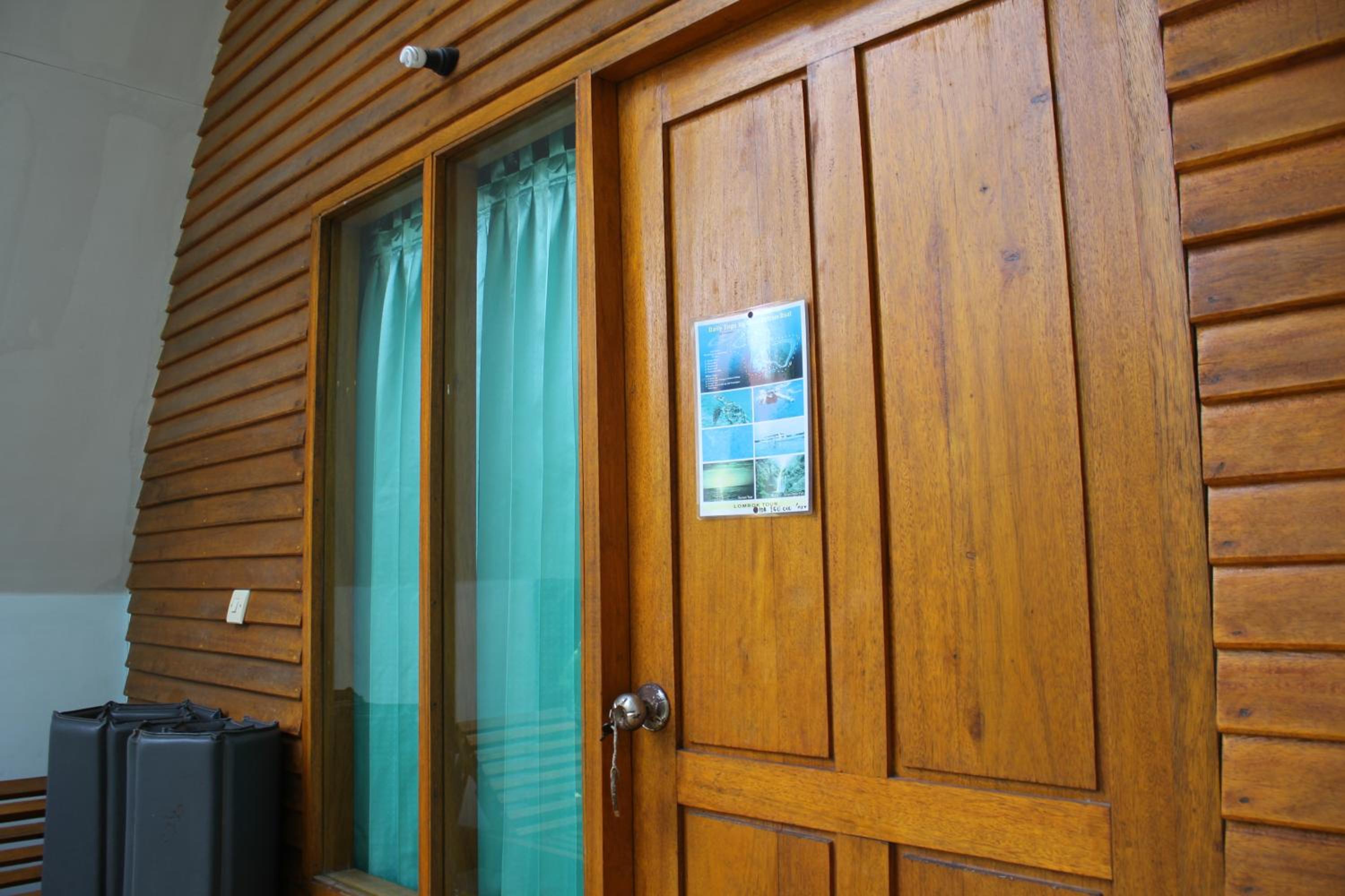 One-Bedroom Bungalow with Double Bed - Photo 12
