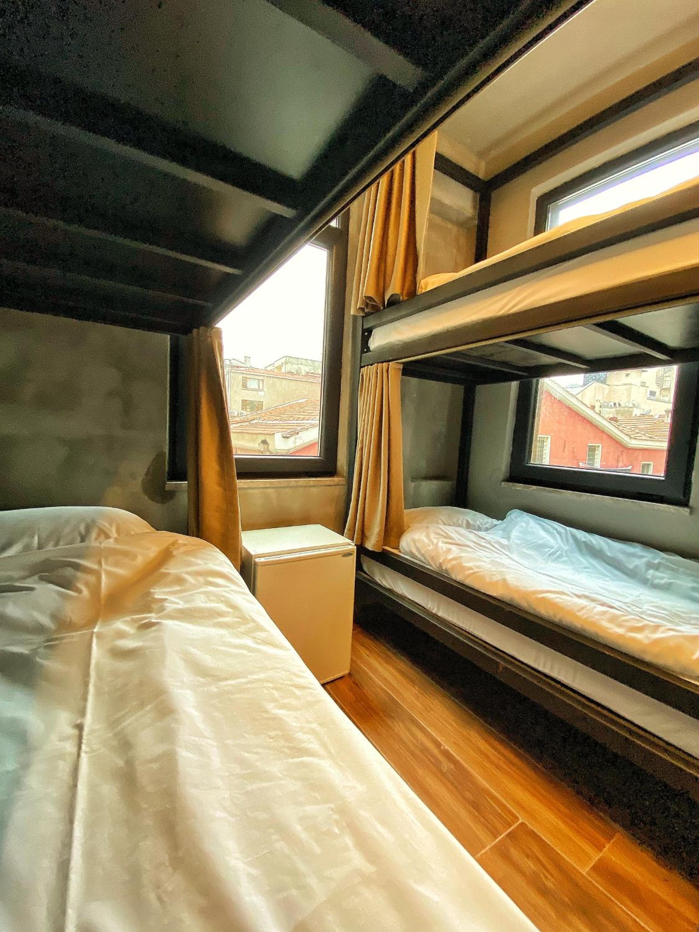 Bed in 4-Bed Female Dormitory Room photo 2