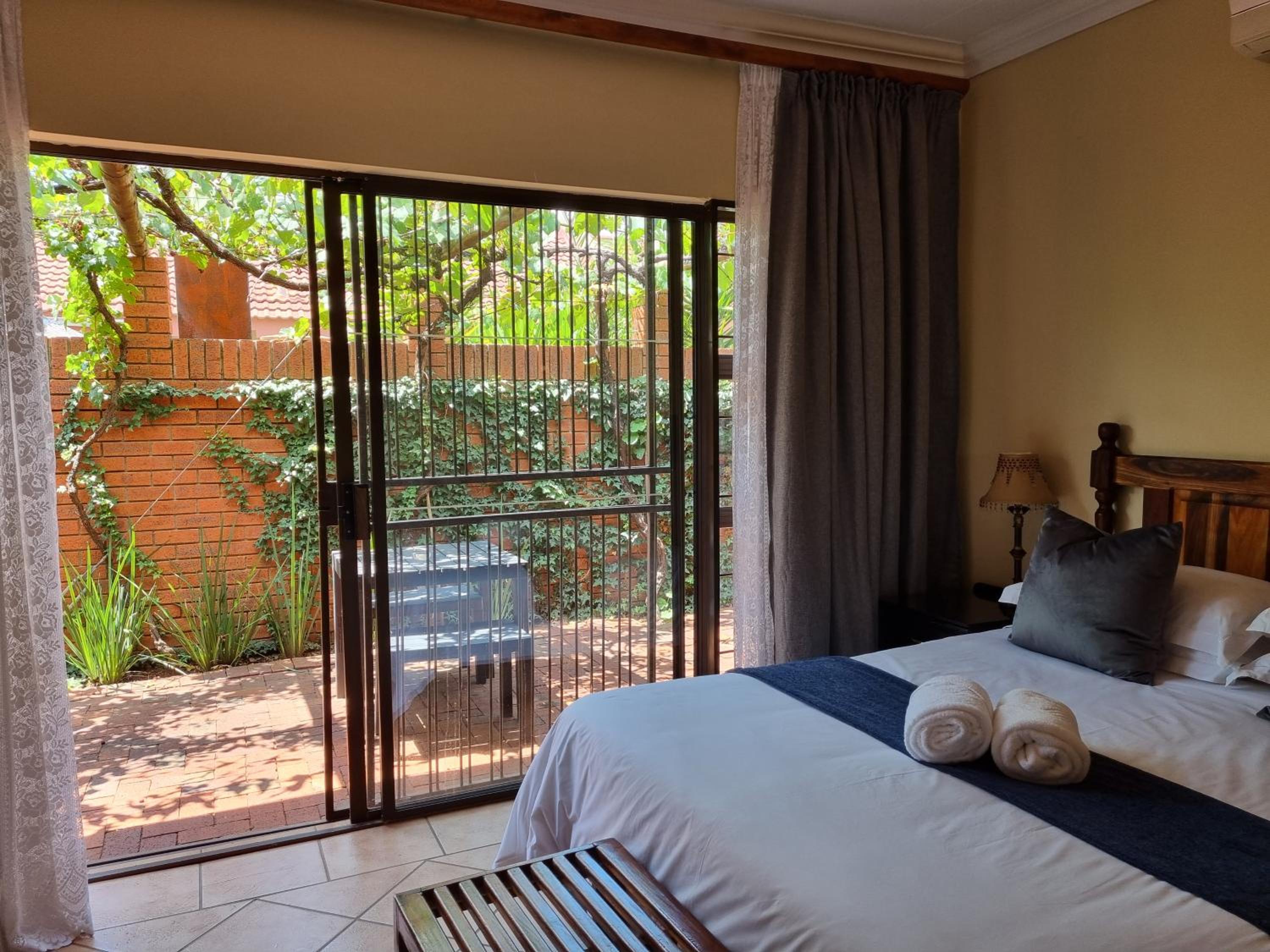 Deluxe Triple Room photo 2