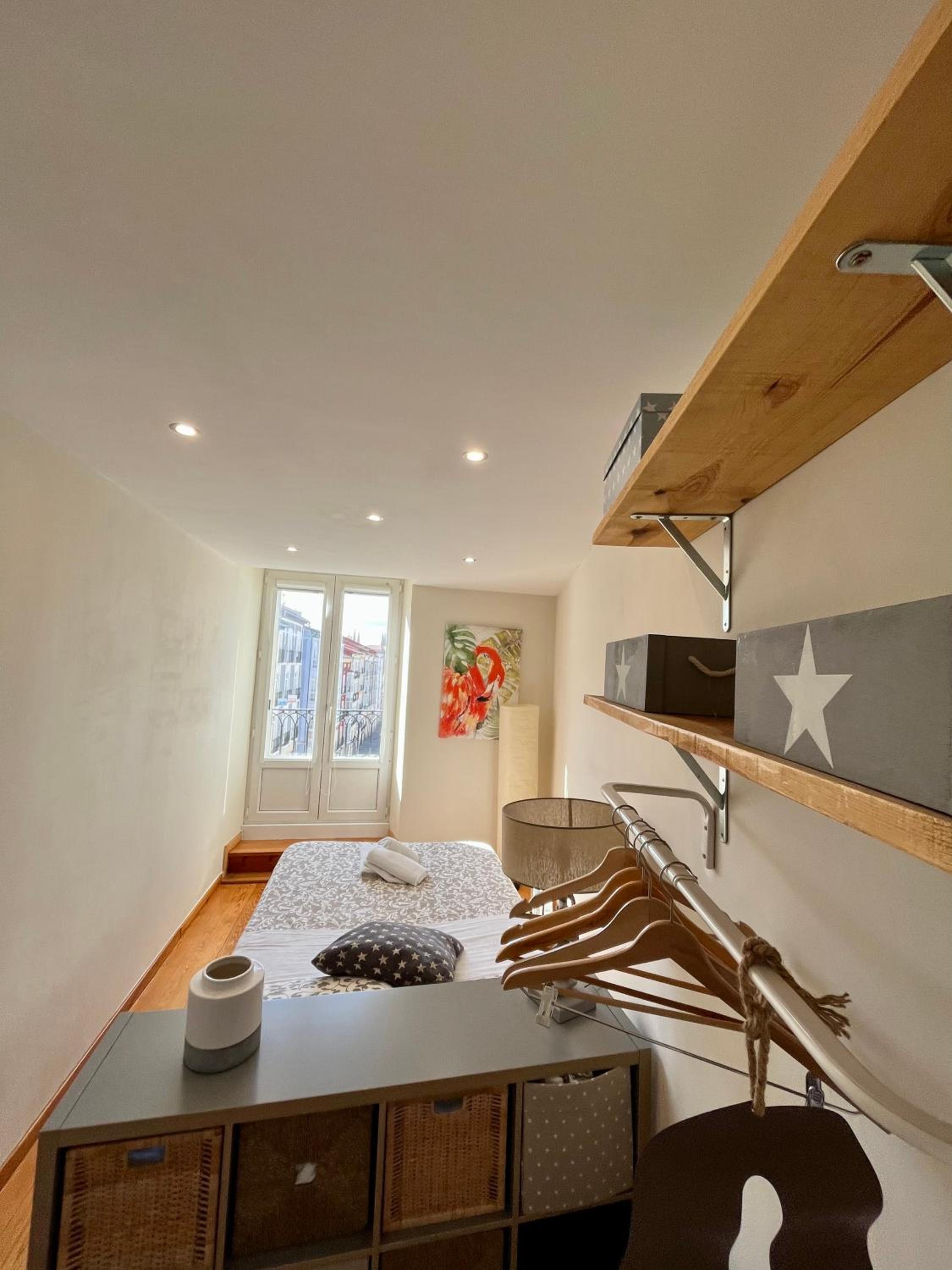 Apartment - Photo 9