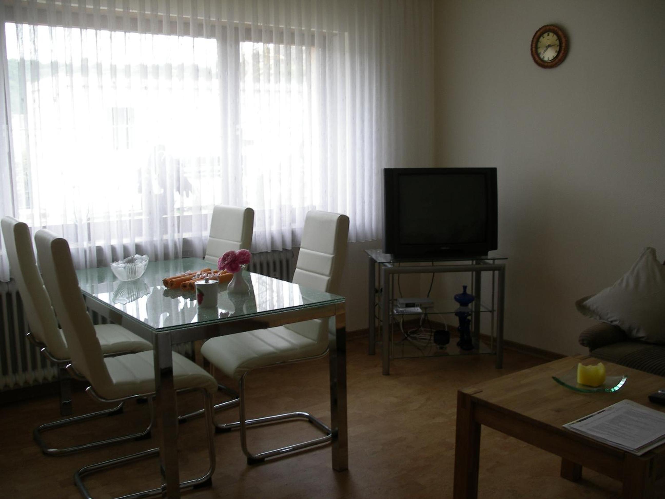 Apartment photo 3