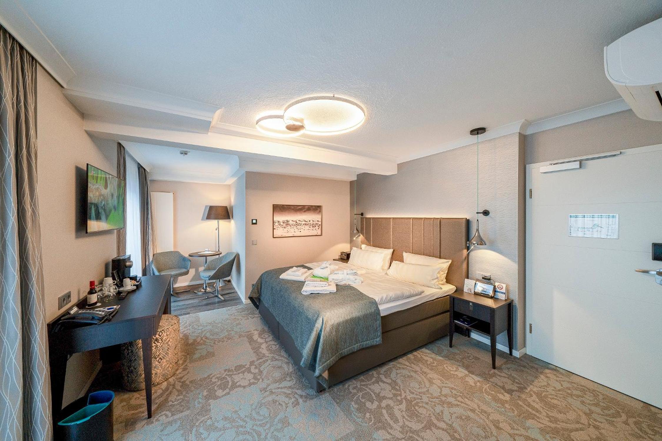 Standart Double Room with Side Sea View photo 2