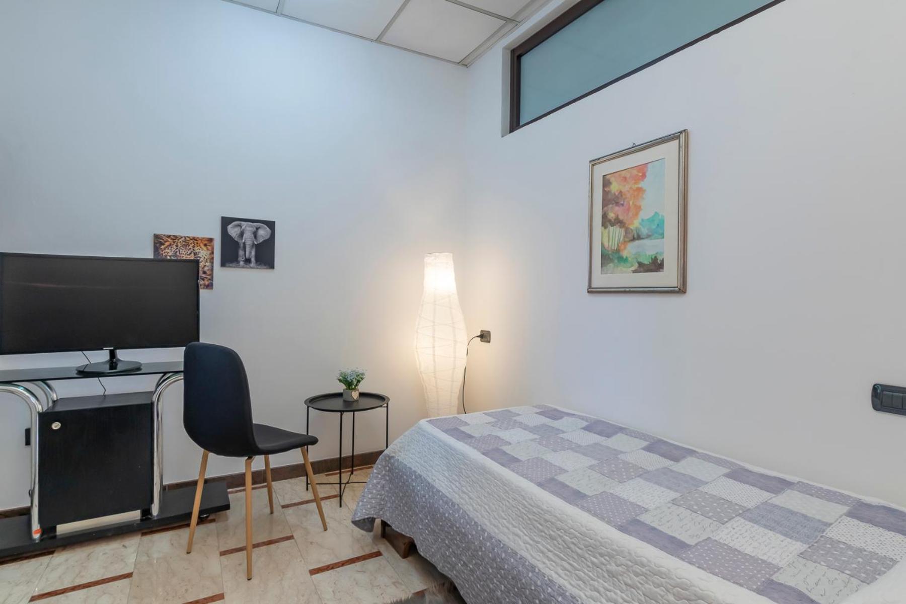 Single Room with Private External Bathroom photo 1