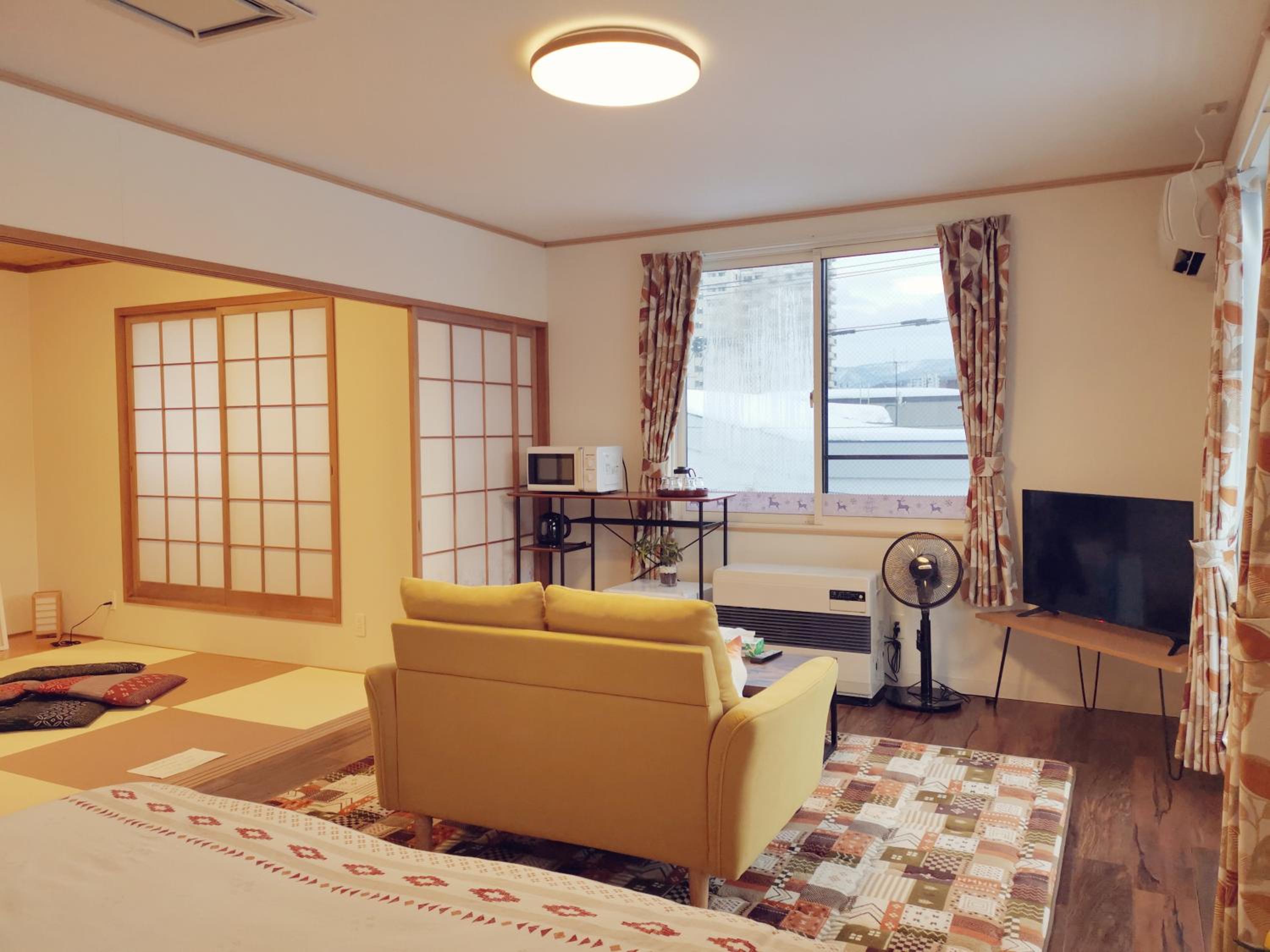 Two-Bedroom Suite - Photo 12