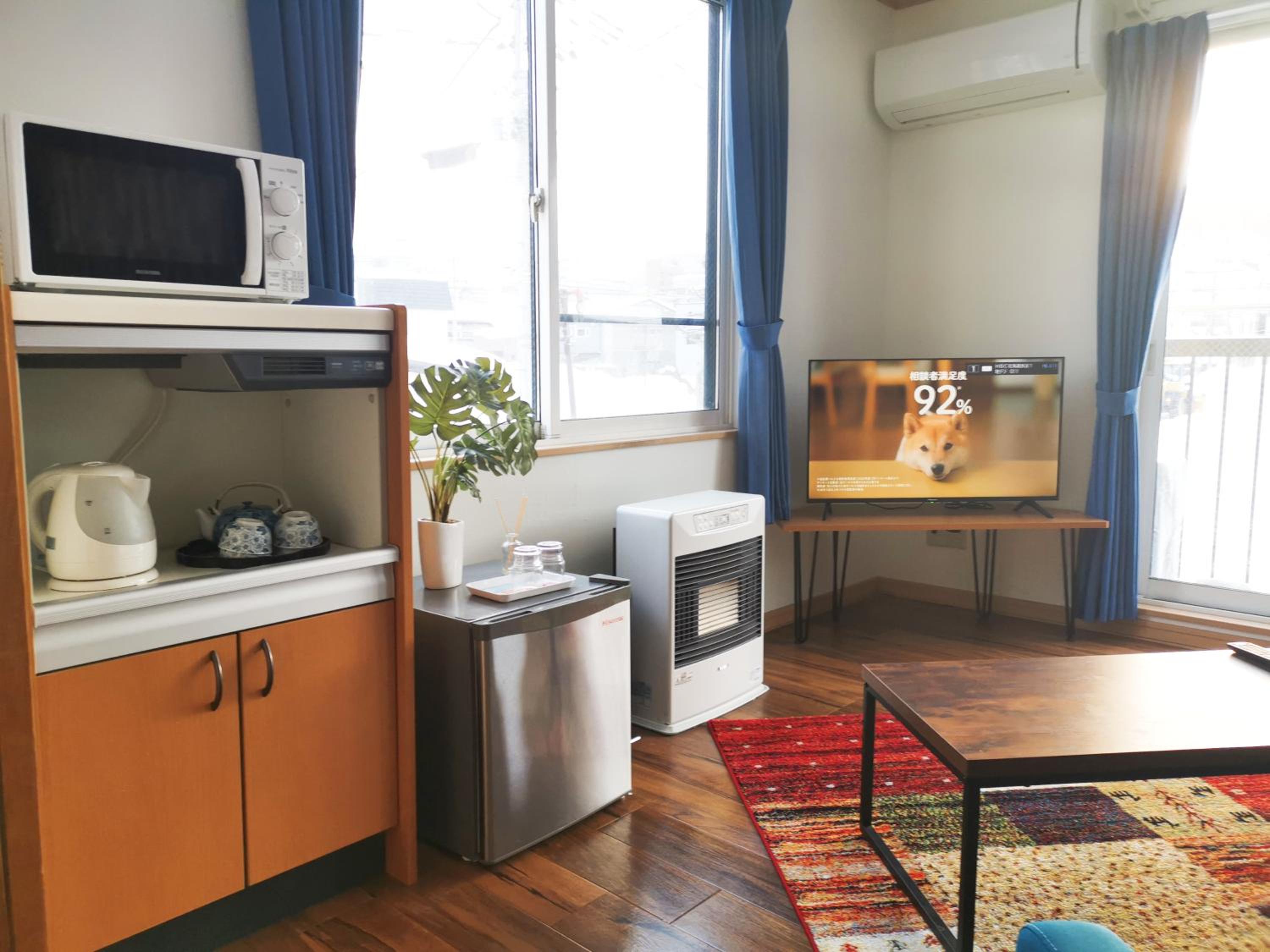 Two-Bedroom Suite - Photo 4