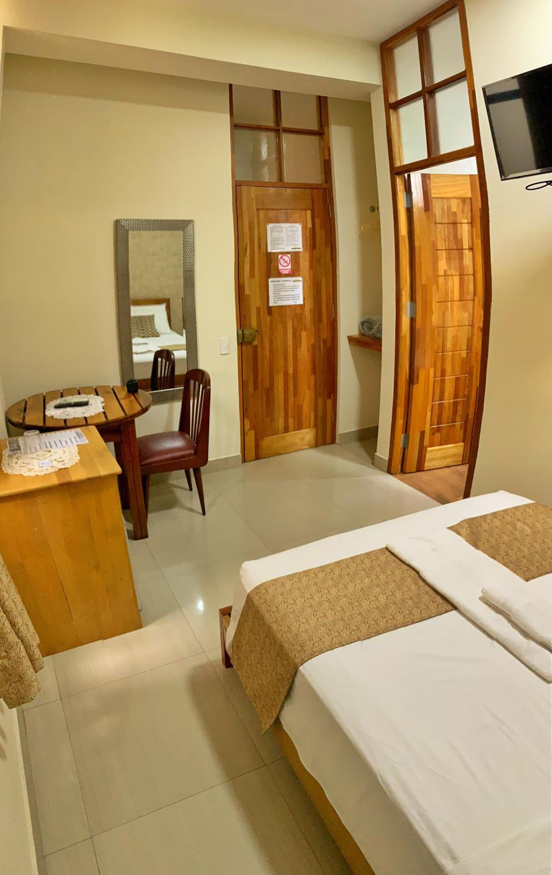Single Room photo 2
