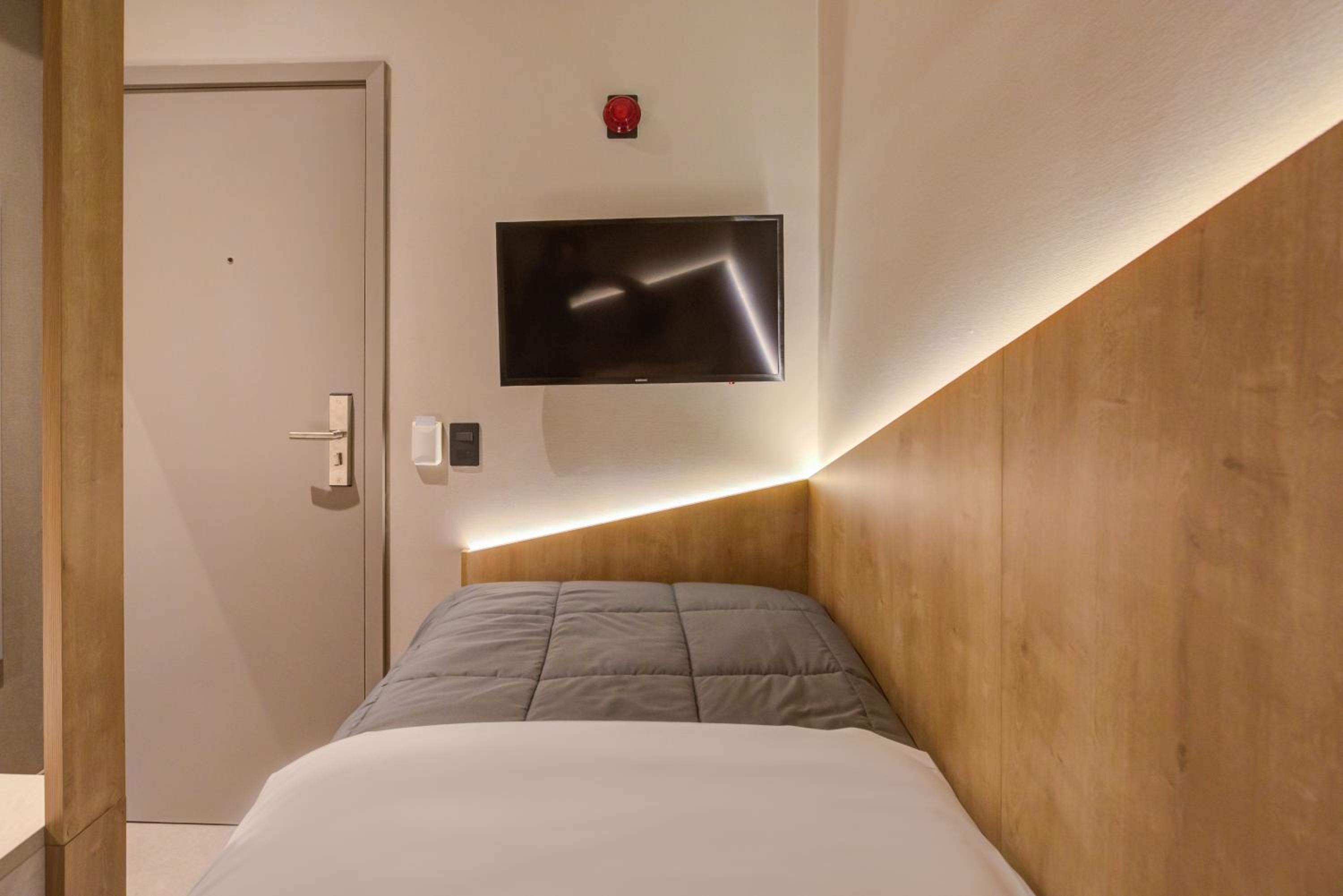 Small Single Room