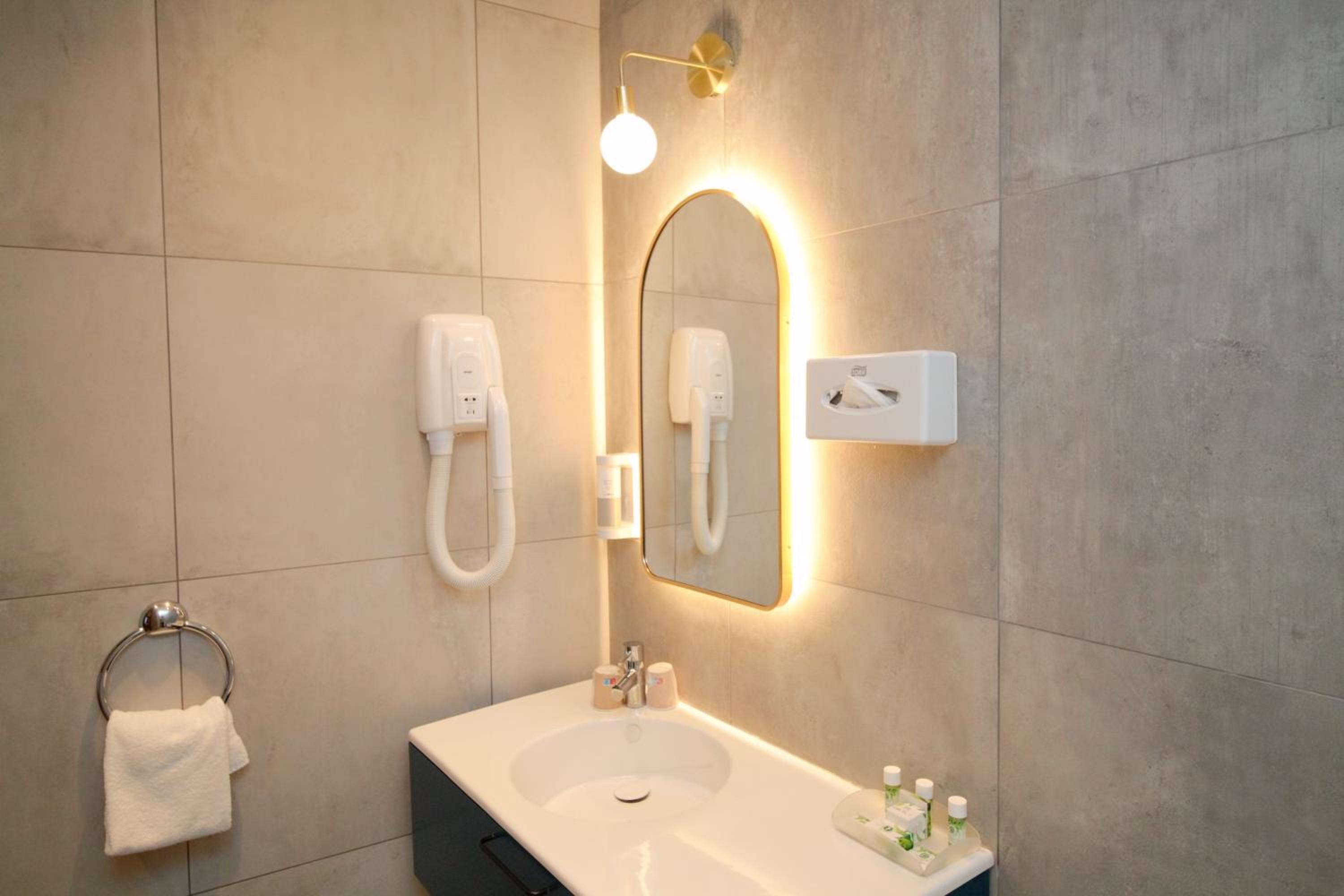 Large Double Room photo 2