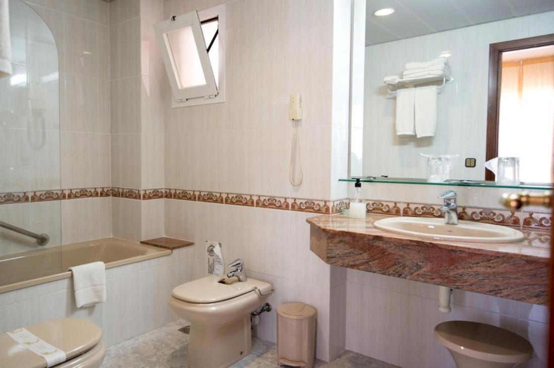 Triple Room photo 2