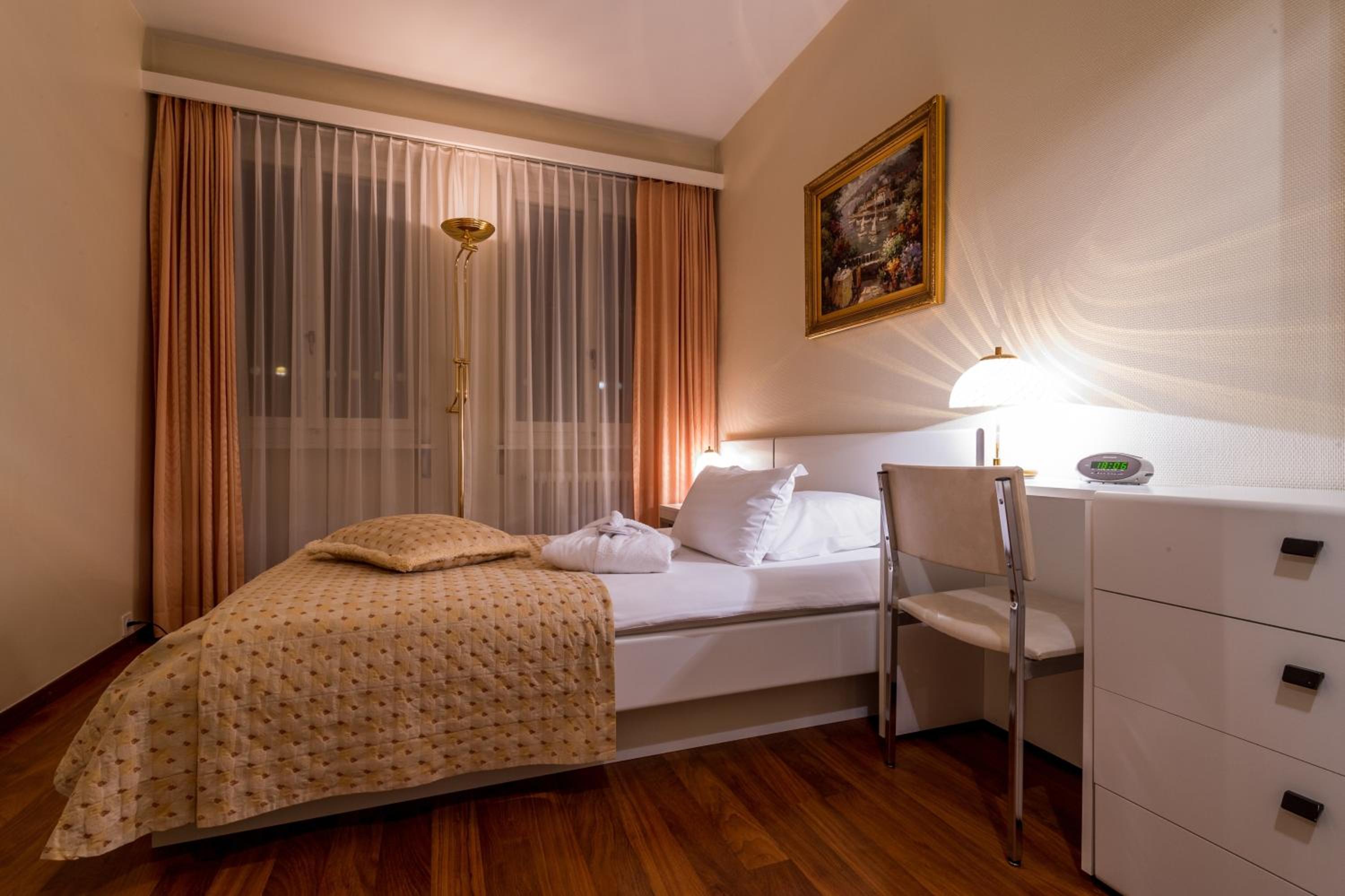 Economy Single Room