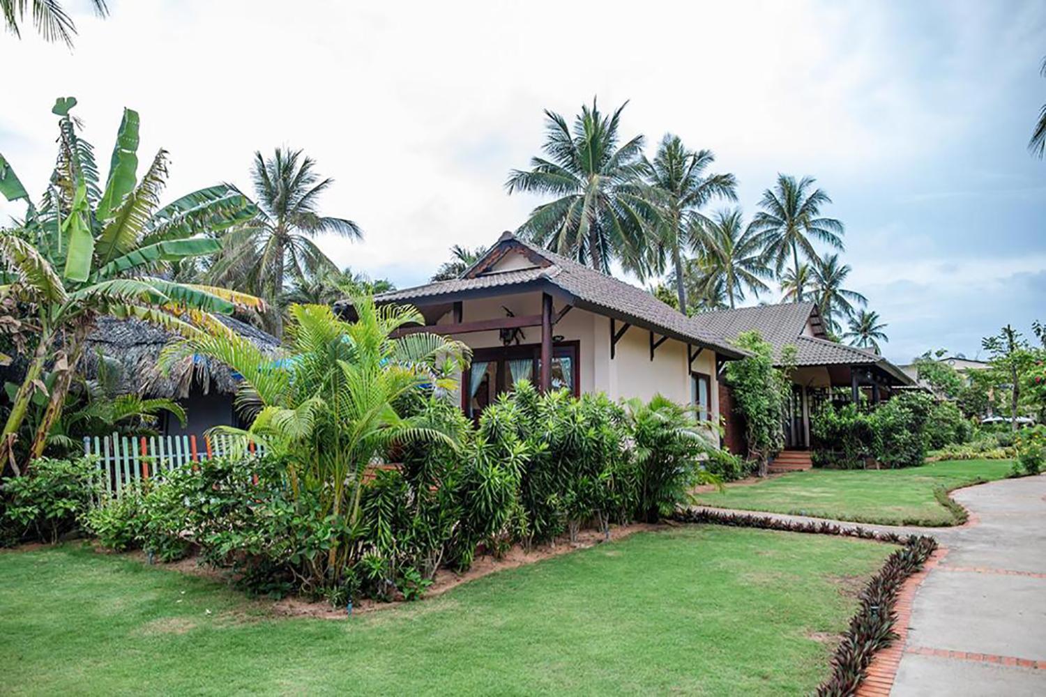 Bungalow - Beach Front photo 2