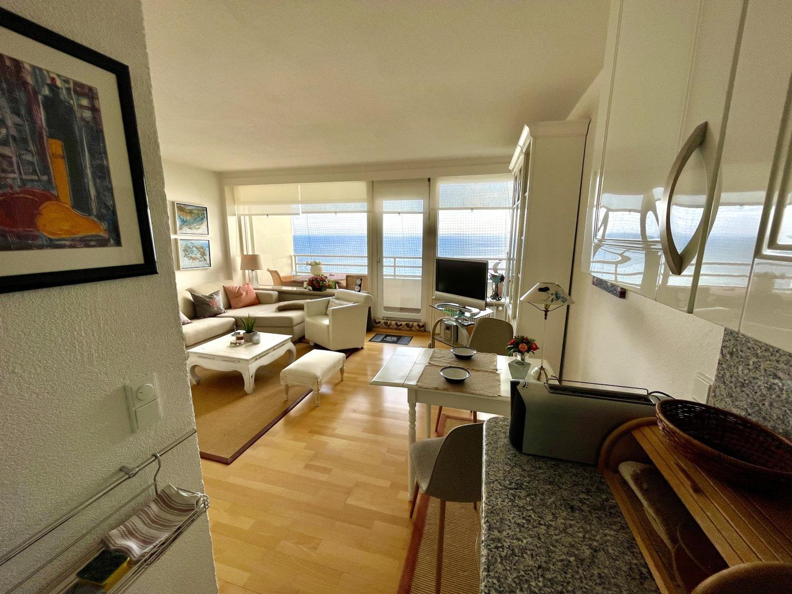 Superior One-Bedroom Apartment with Balcony
