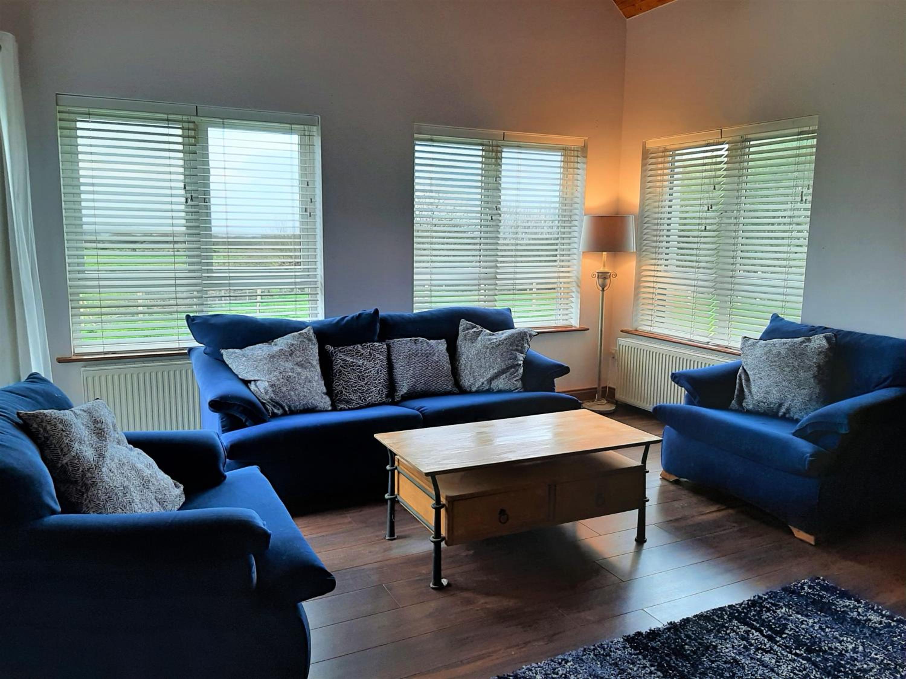 Four-Bedroom House photo 2