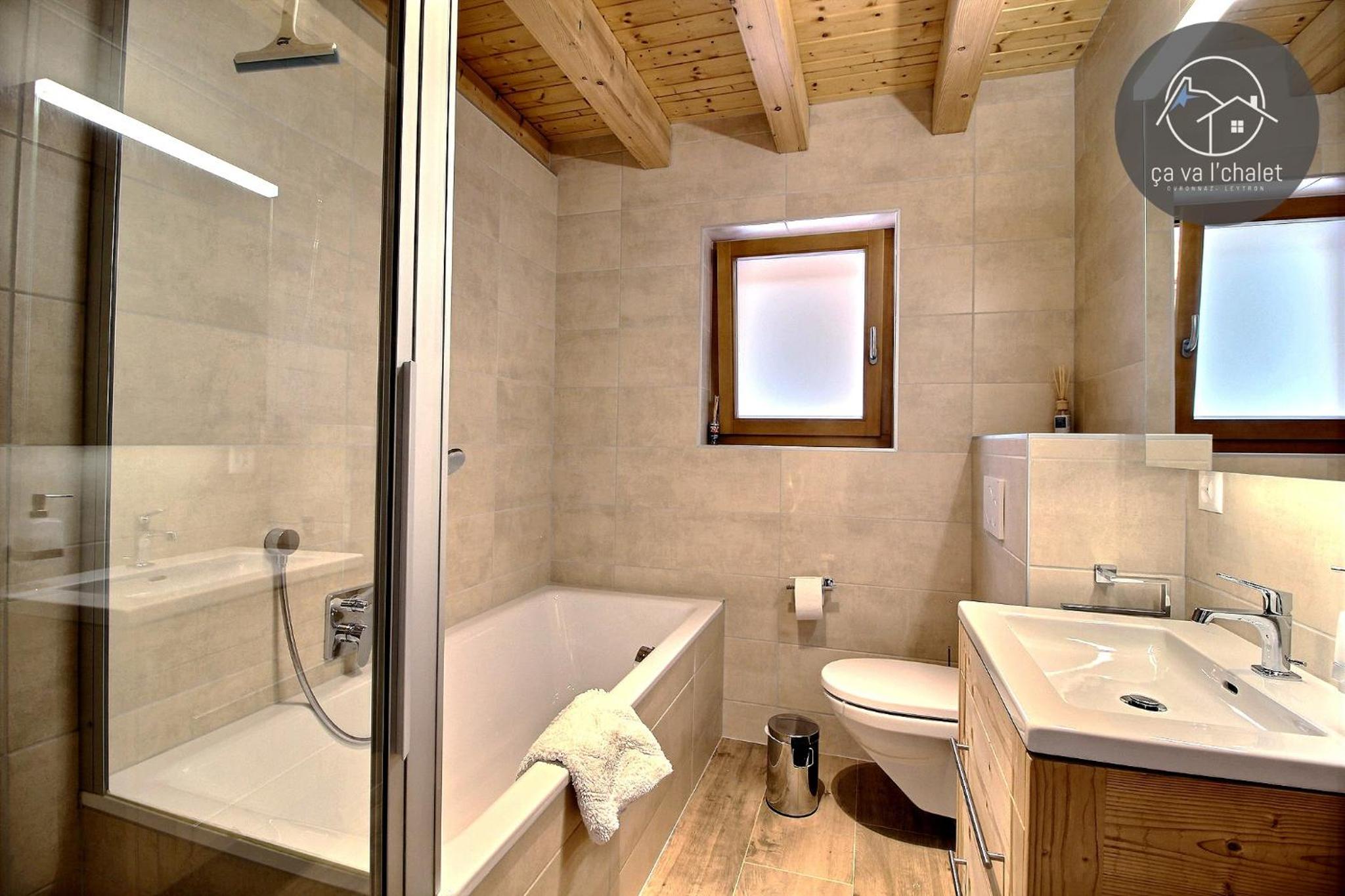 Superior Chalet photo 3