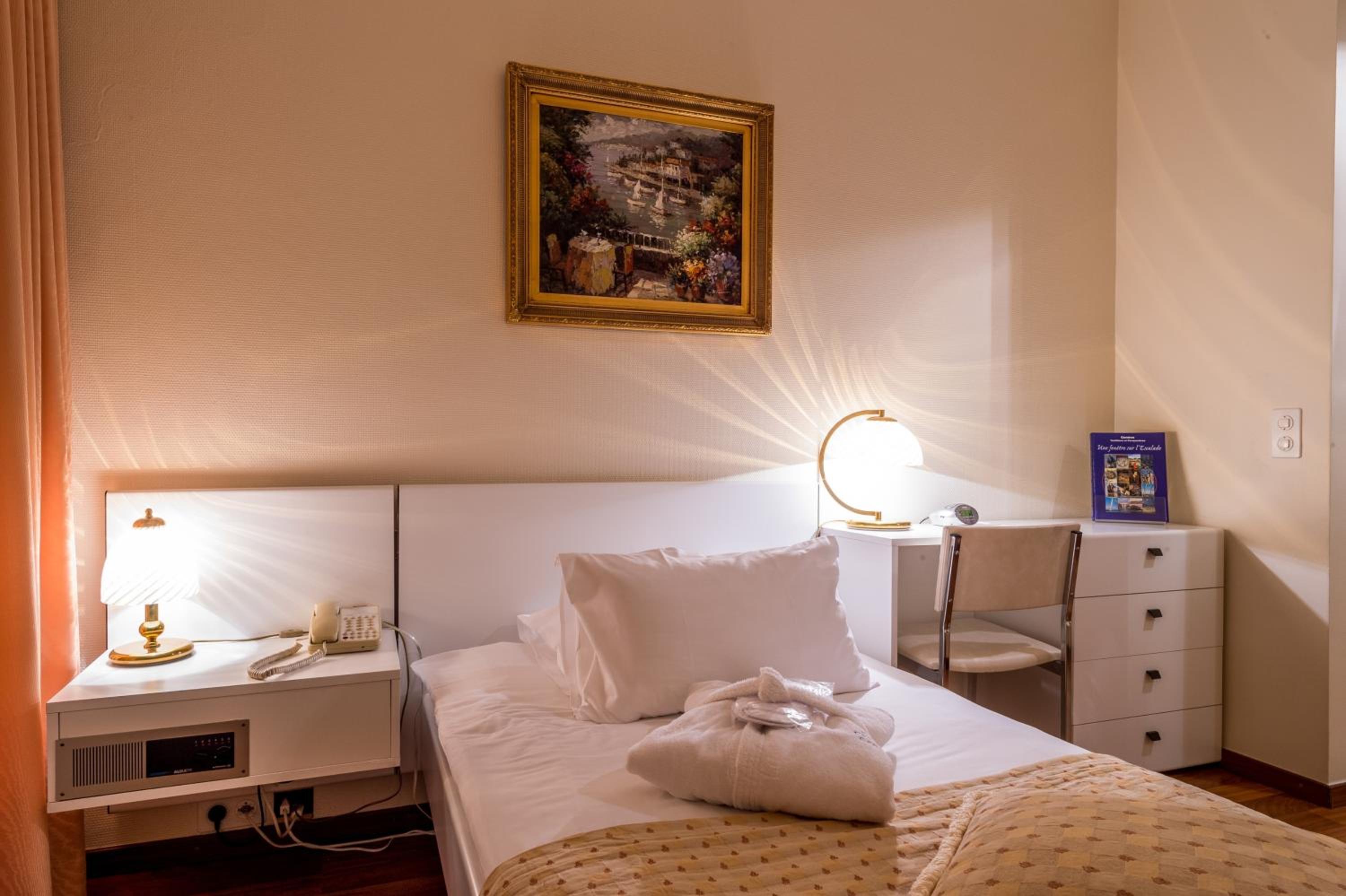 Single Room photo 1