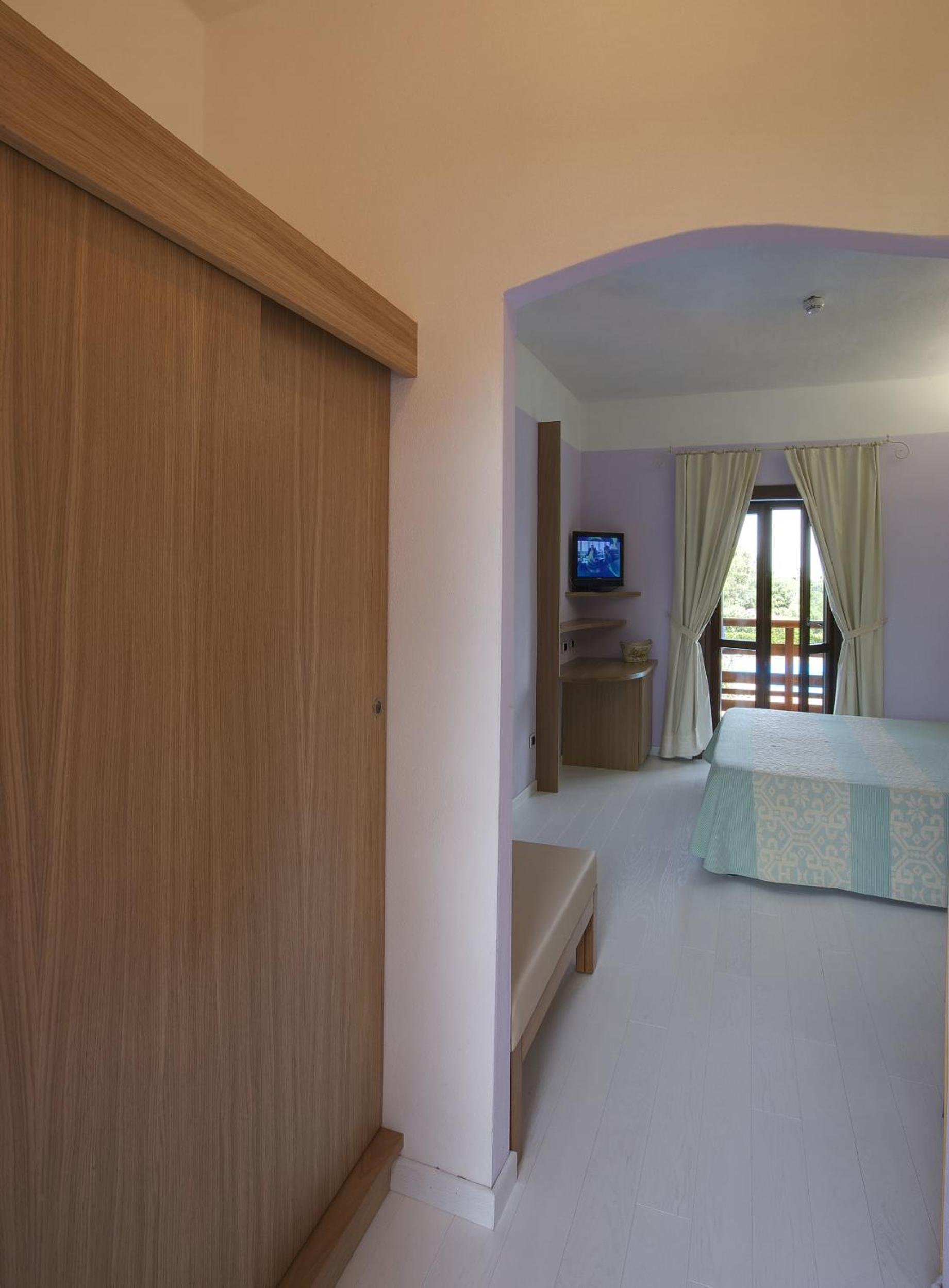 Economy Double or Twin Room photo 2