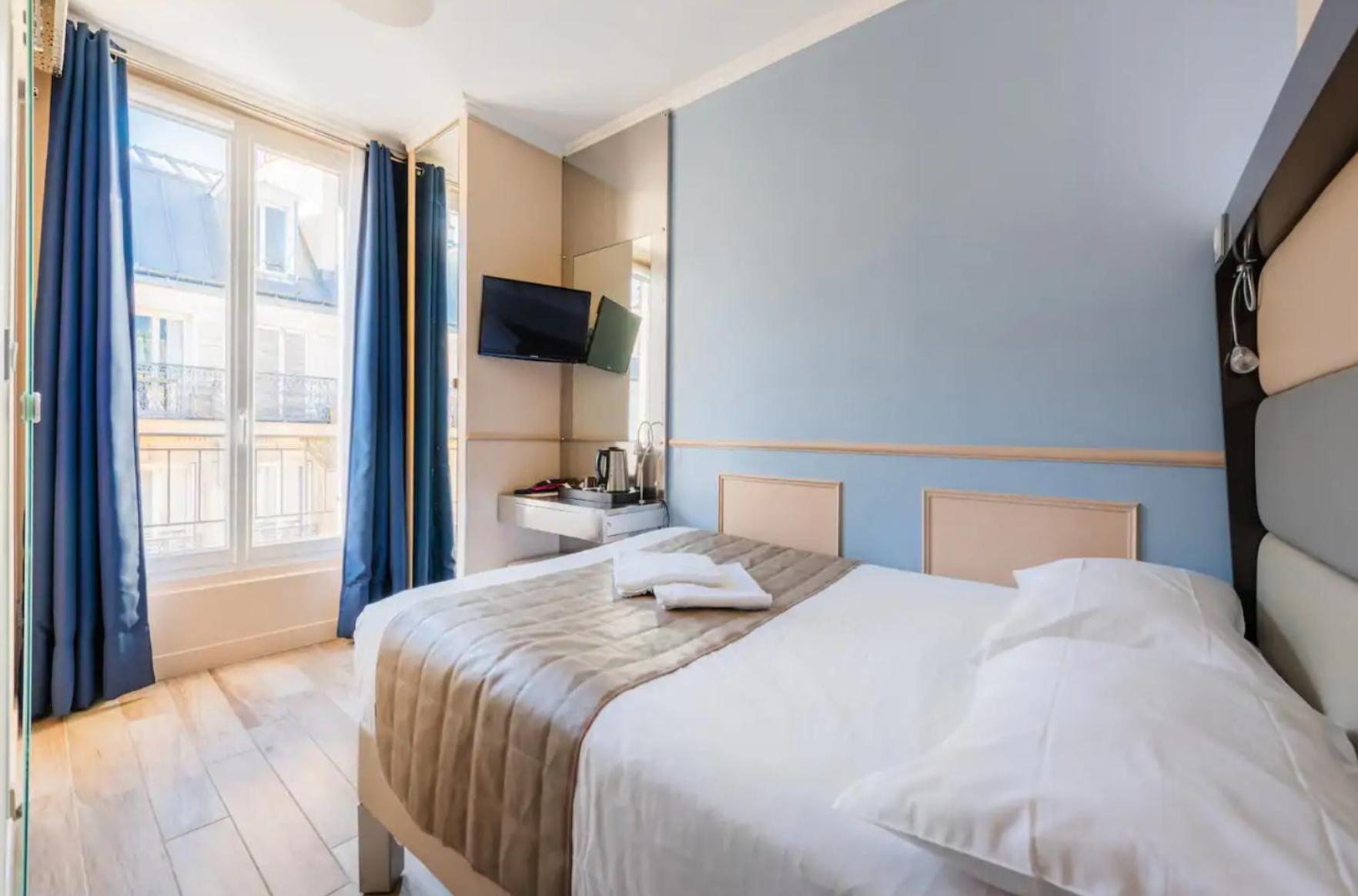 Standard Double Room photo 3