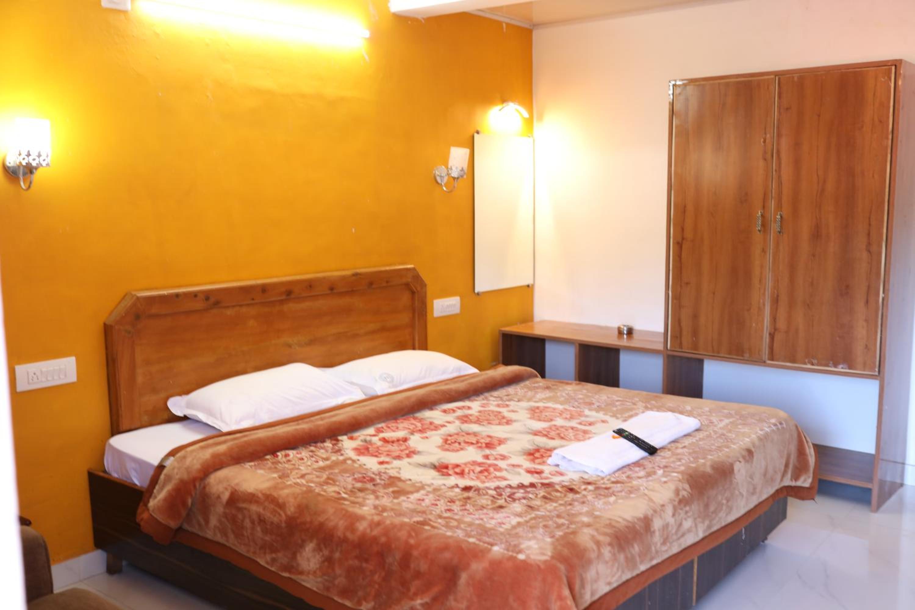 Deluxe Double Room - Photo 1