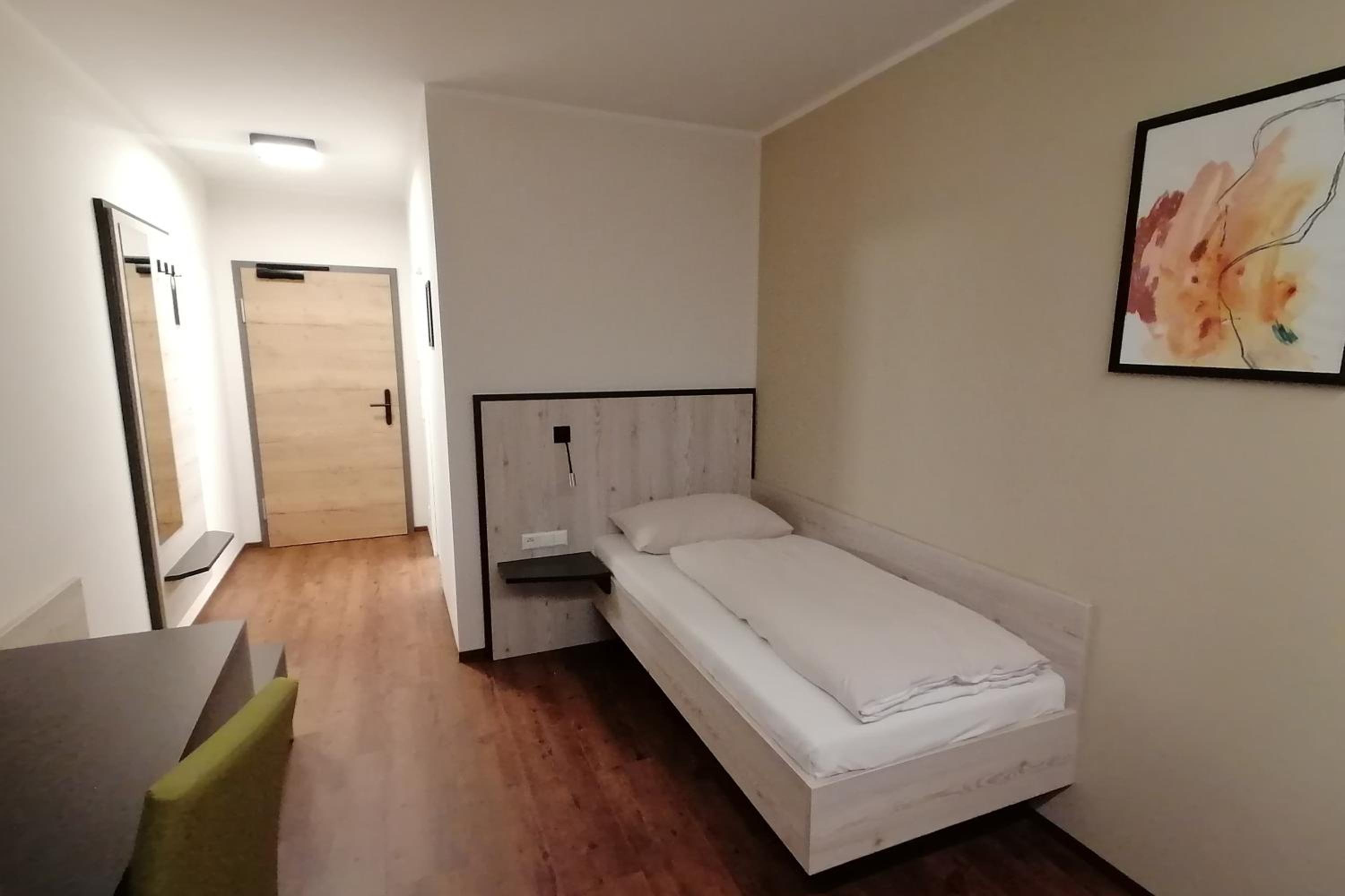 Single Room photo 2