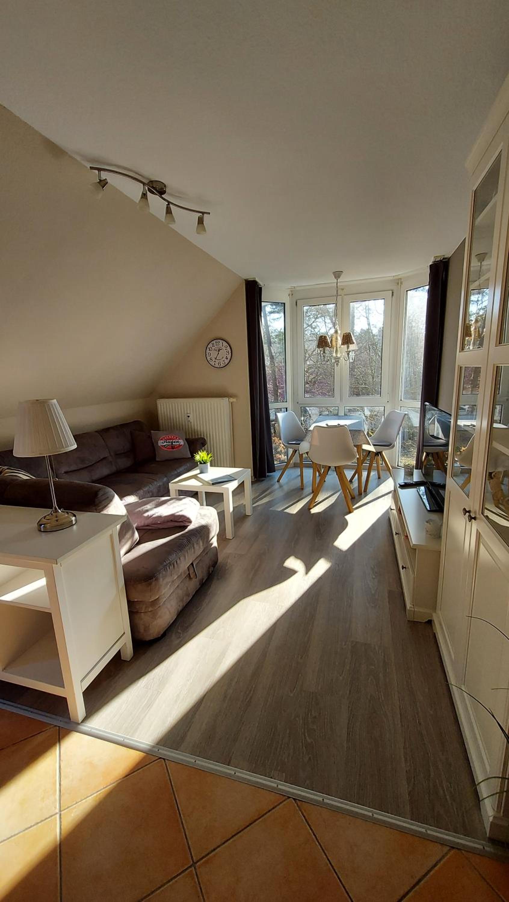 Apartment with Balcony photo 2