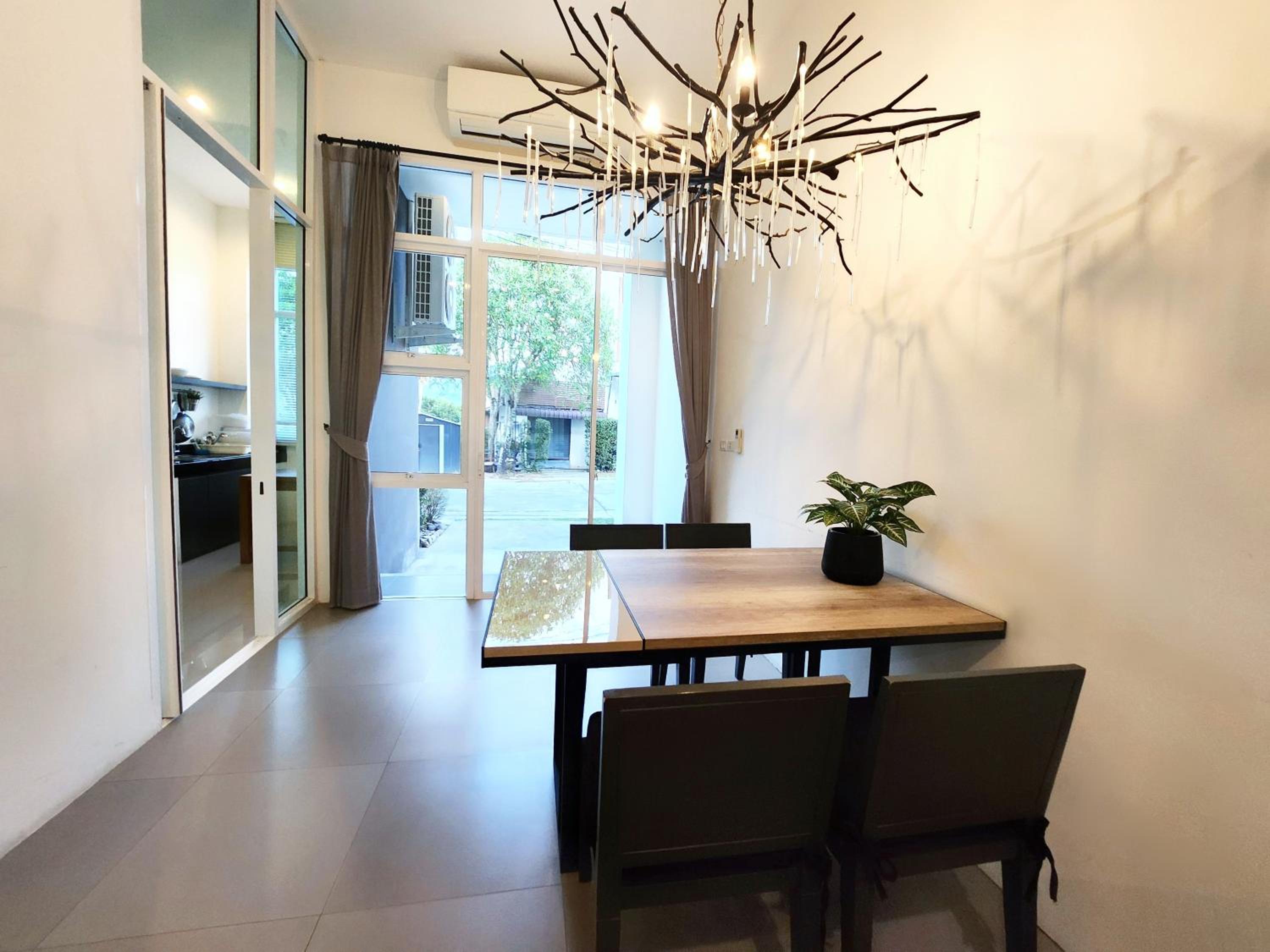 Two-Bedroom House - Photo 21