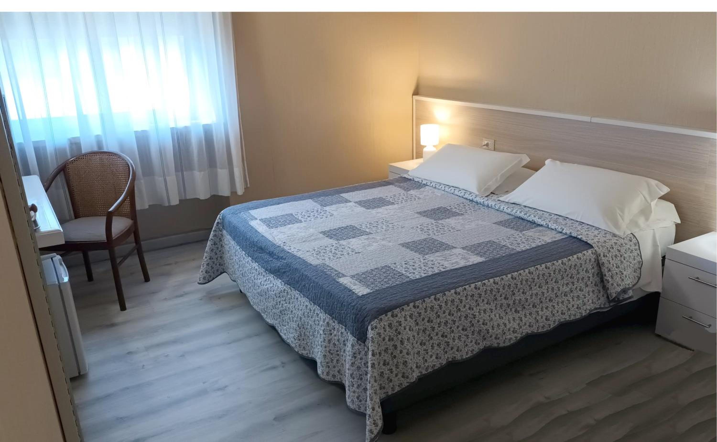 Superior Double Room - Photo 3