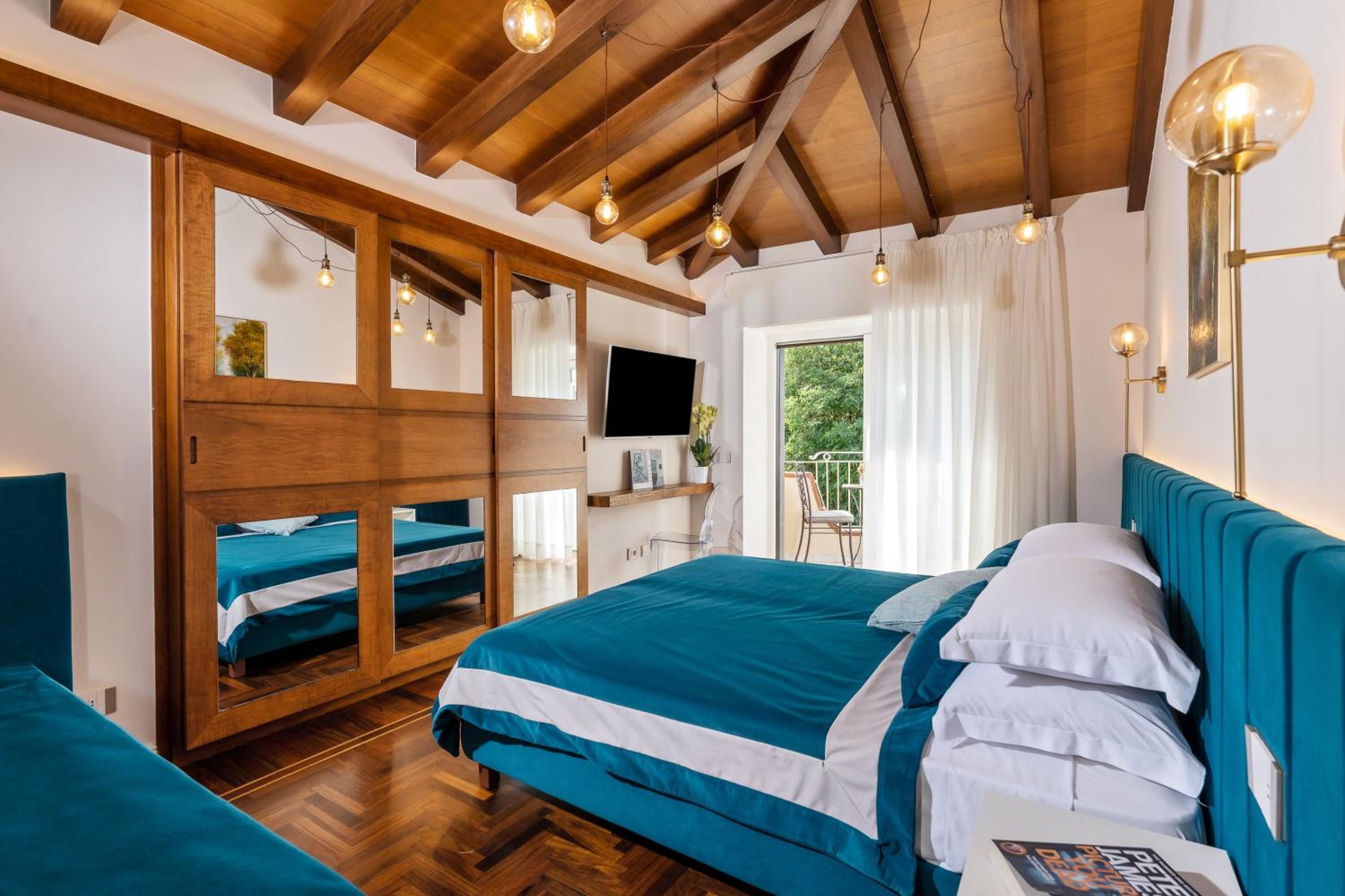 Double Room with Balcony
