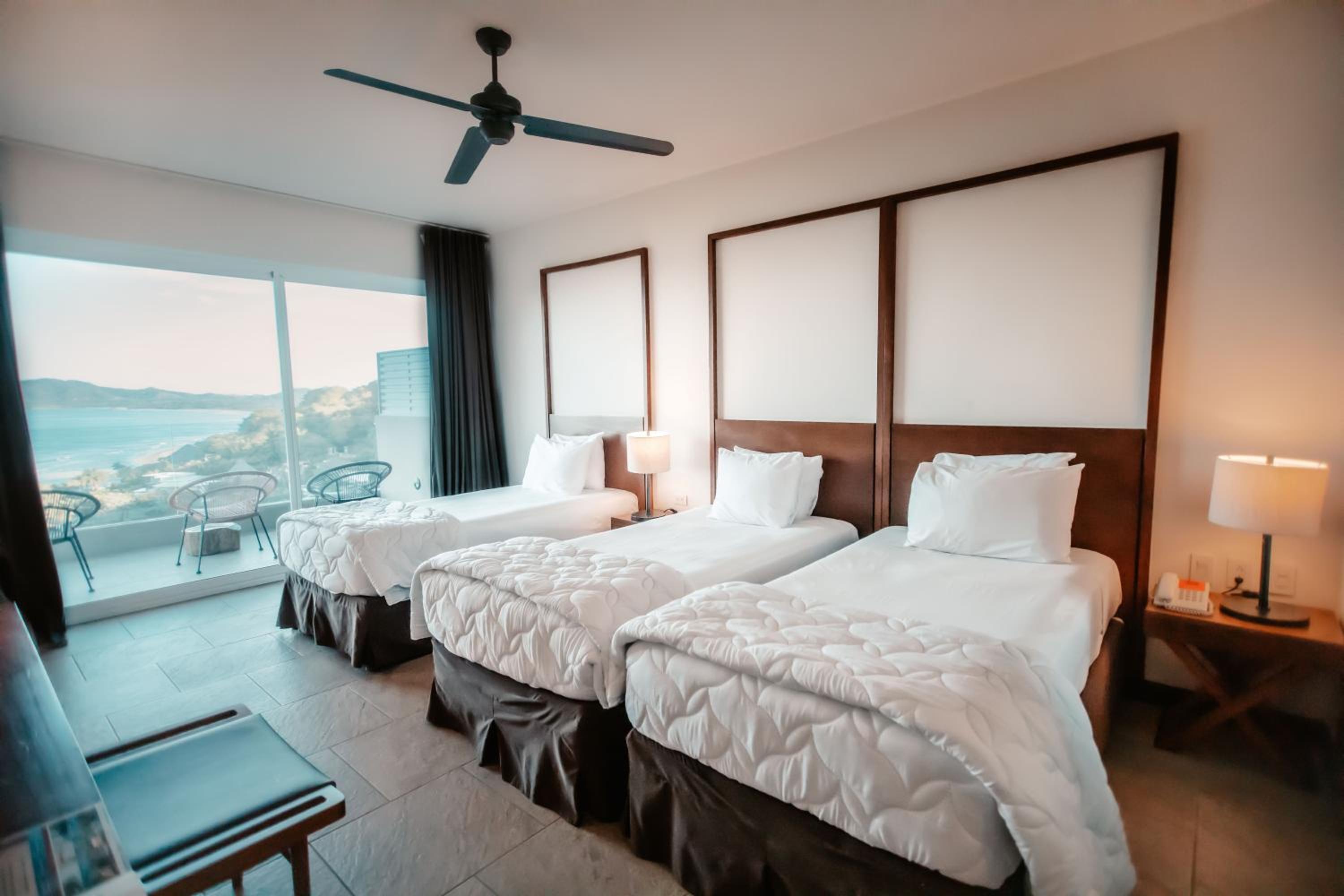 Concept Twin Room with Three Twin Beds and Ocean View - Non-Smoking