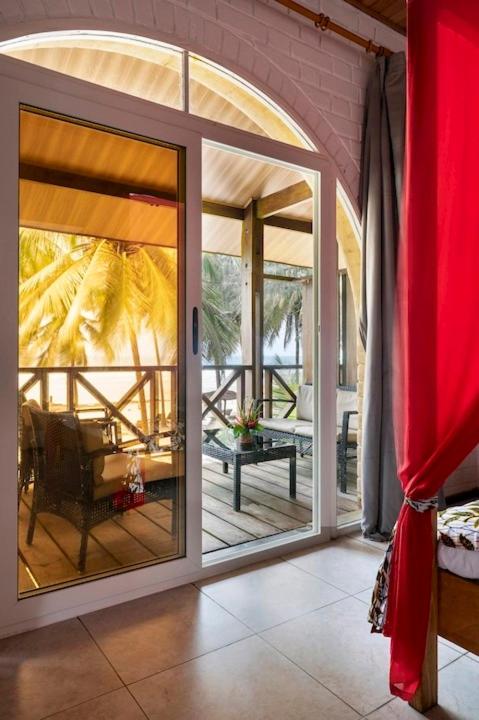 Family Room with Sea View photo 3