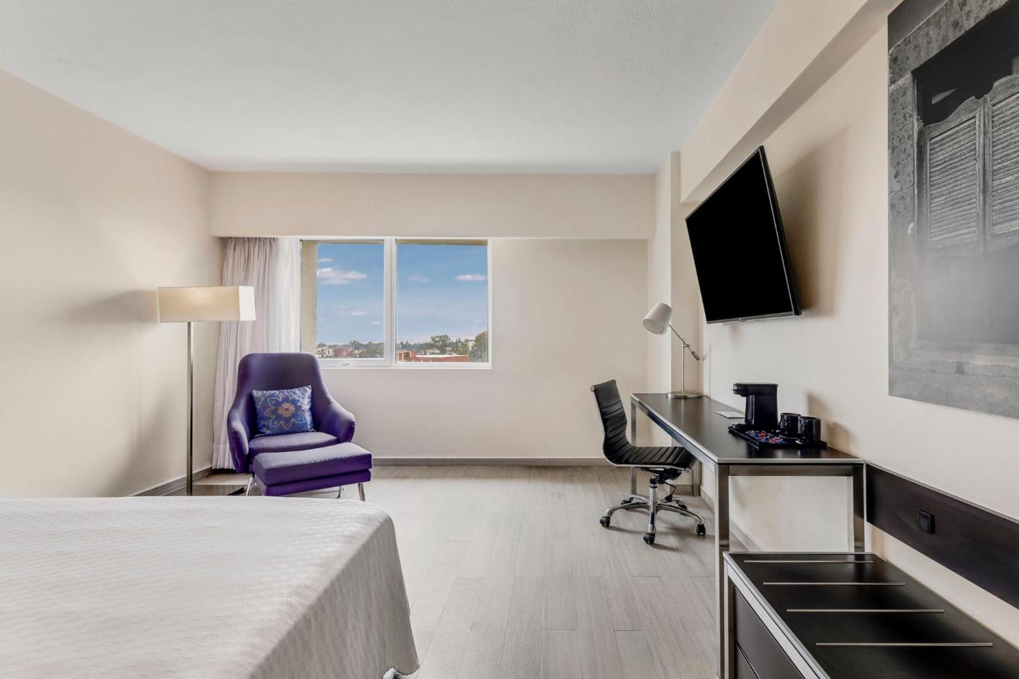 Superior King Room - Photo 1