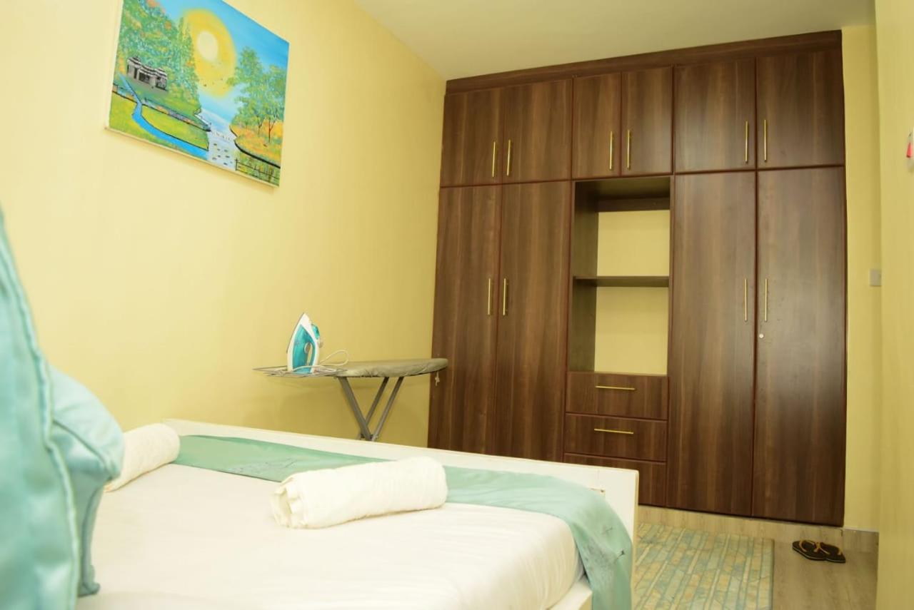 Two-Bedroom Apartment - Photo 2