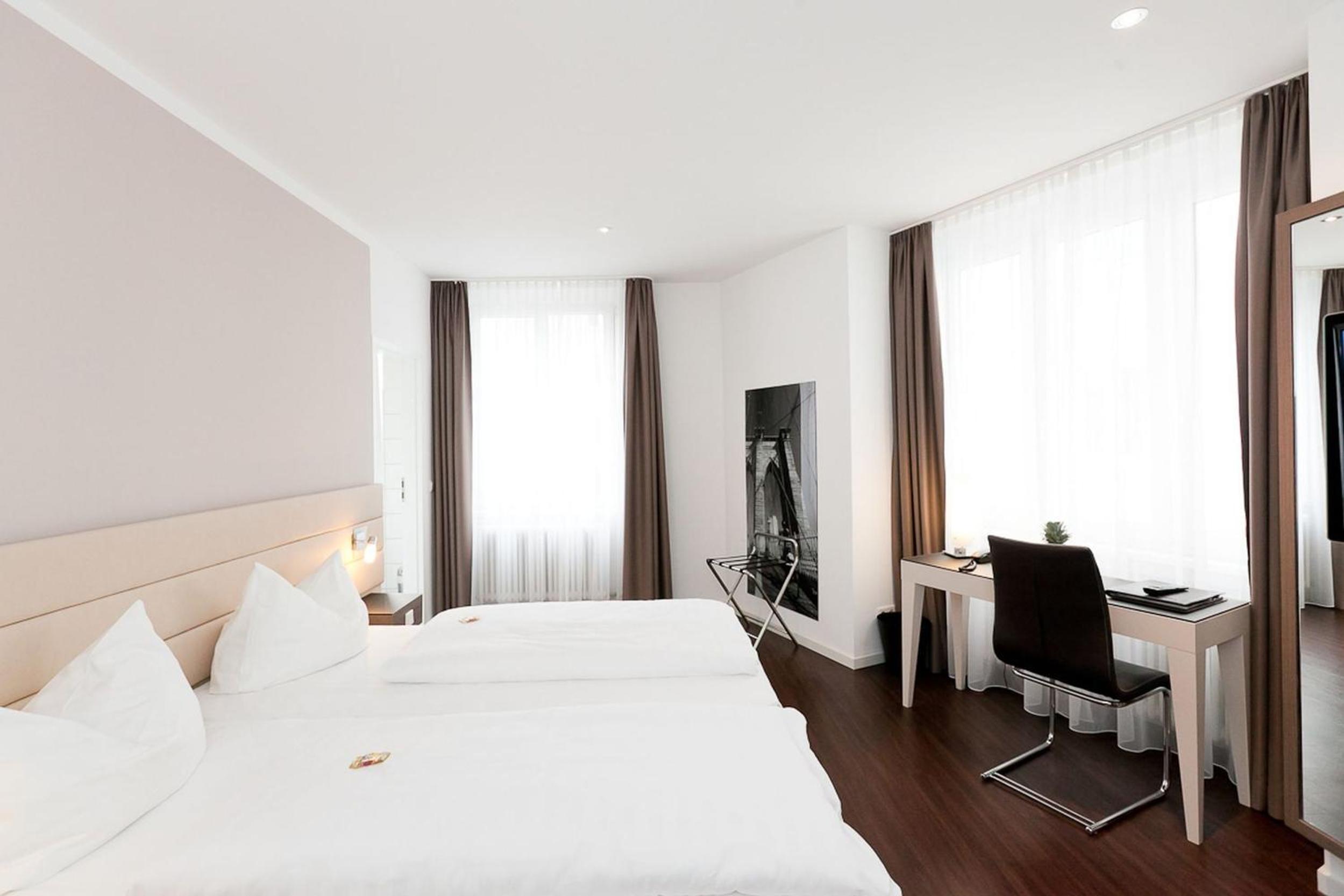 Double Room - Photo 23