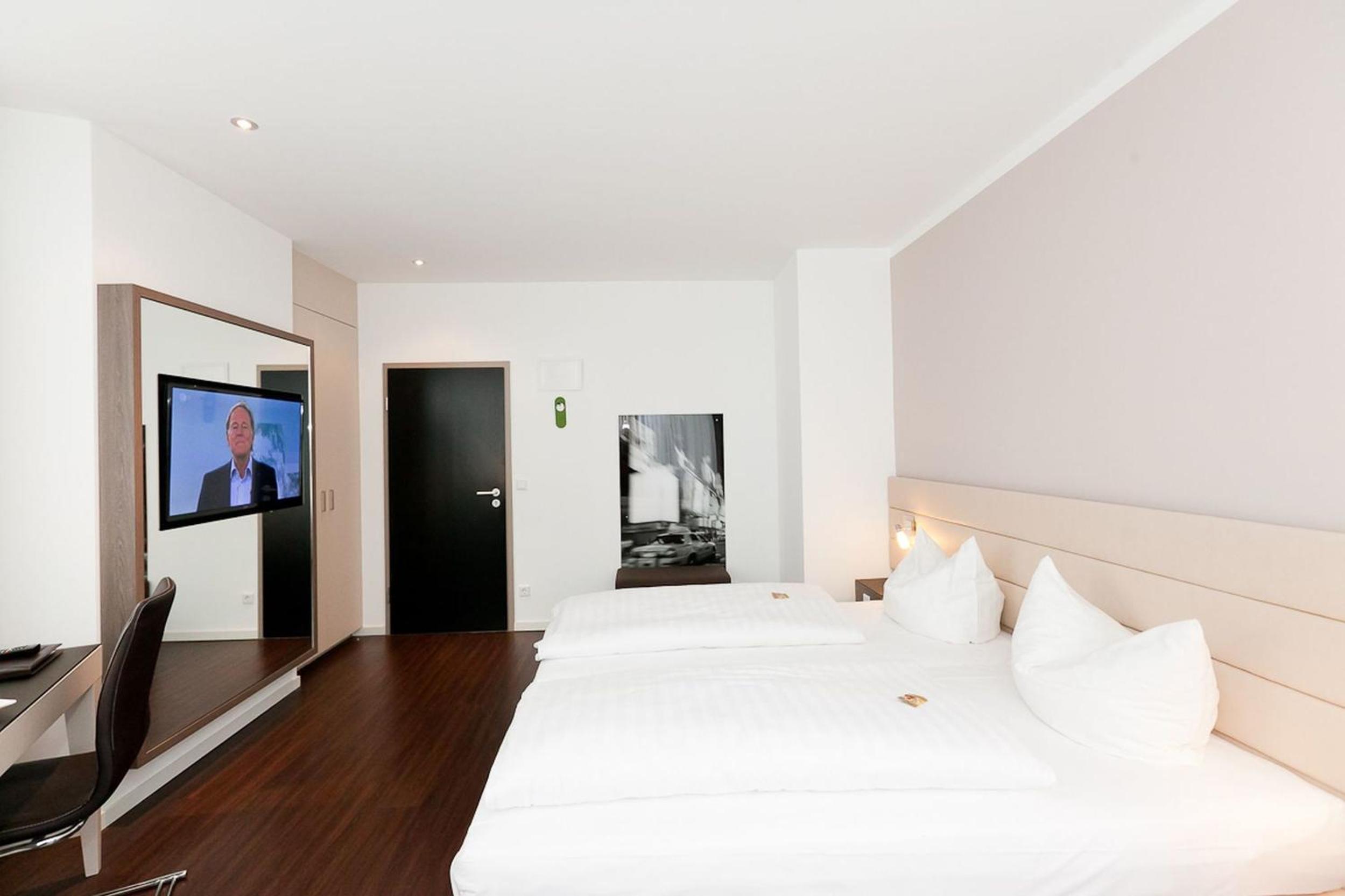 Double Room - Photo 20