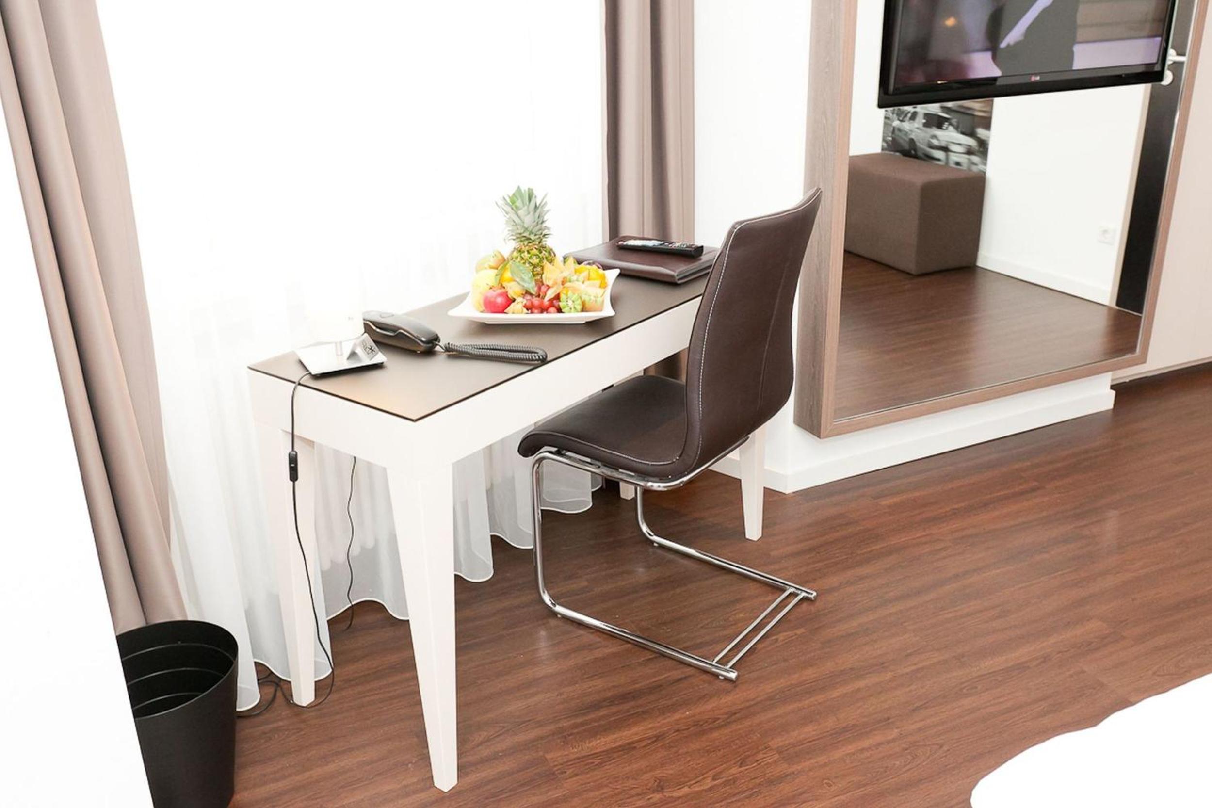 Double Room - Photo 8