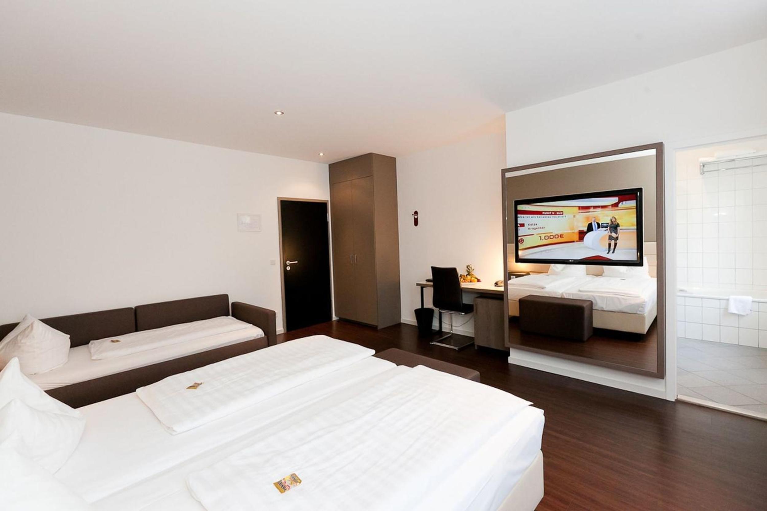 Triple Room - Photo 15