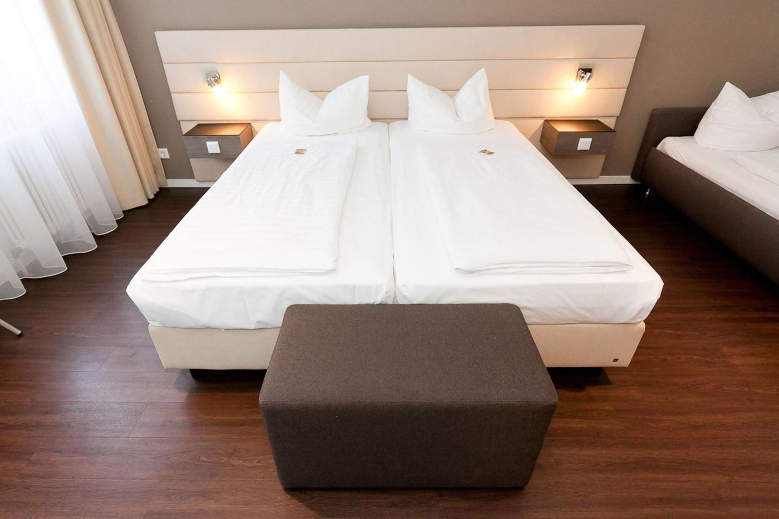 Triple Room - Photo 12