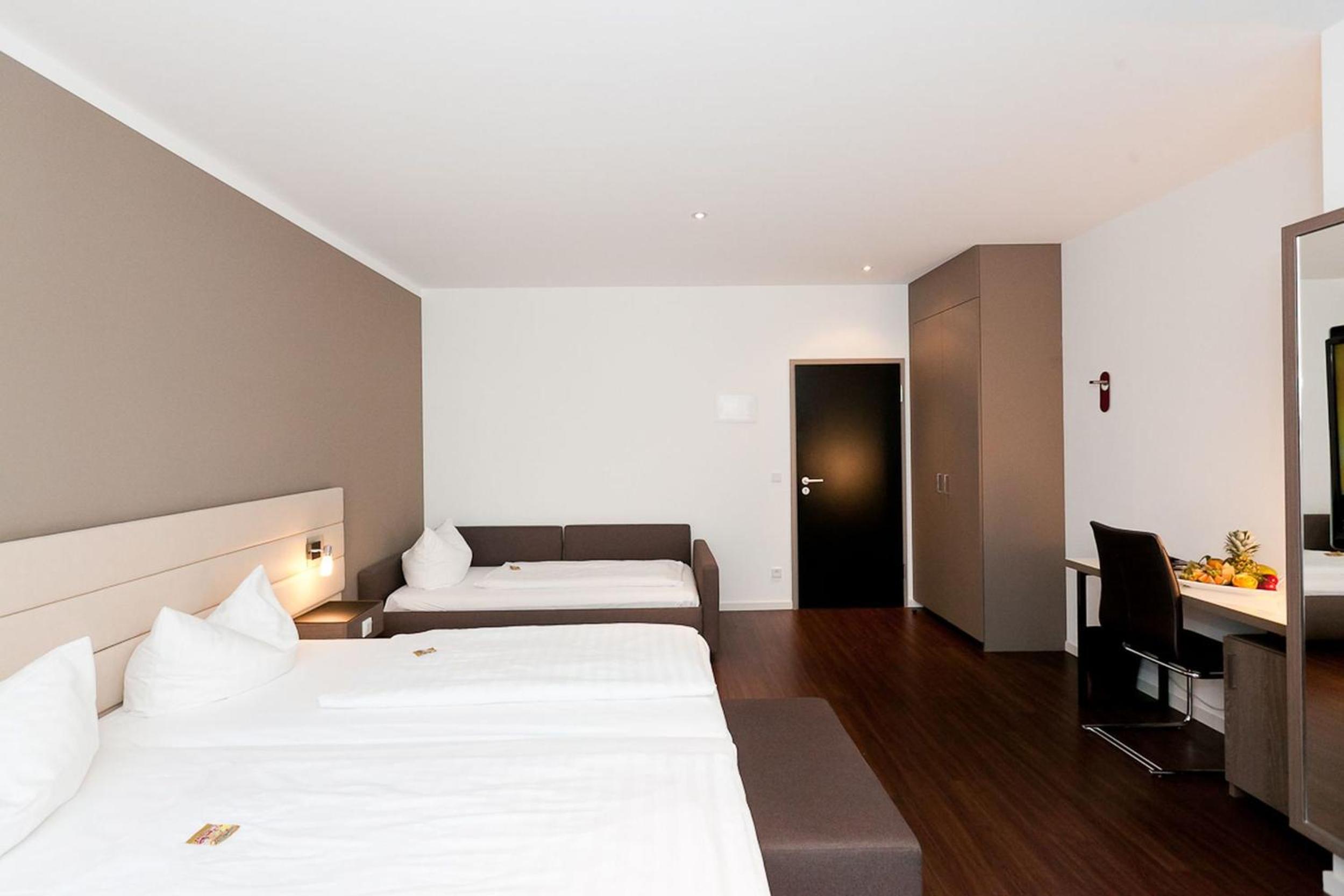 Triple Room - Photo 10