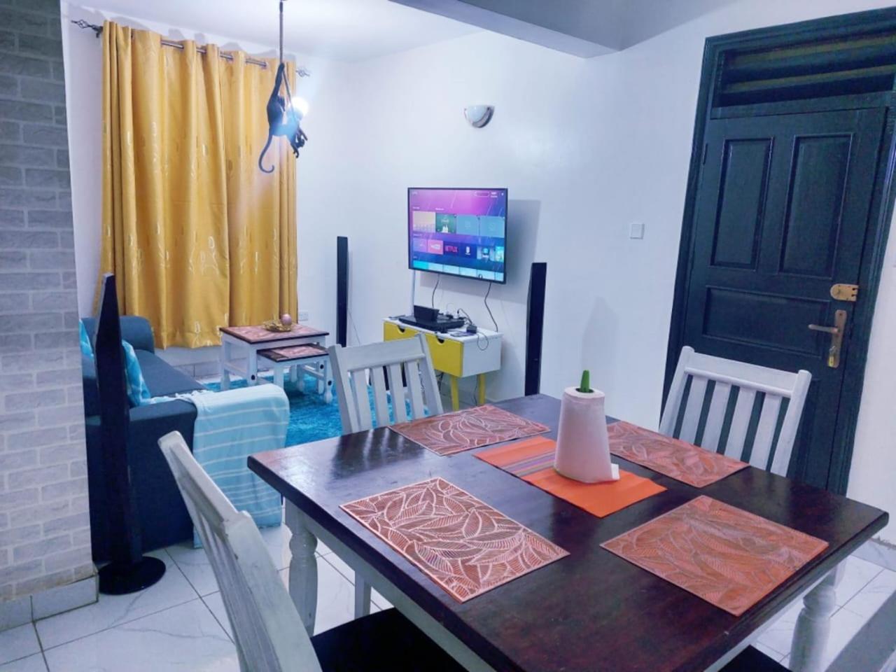 Two-Bedroom Apartment - Photo 2
