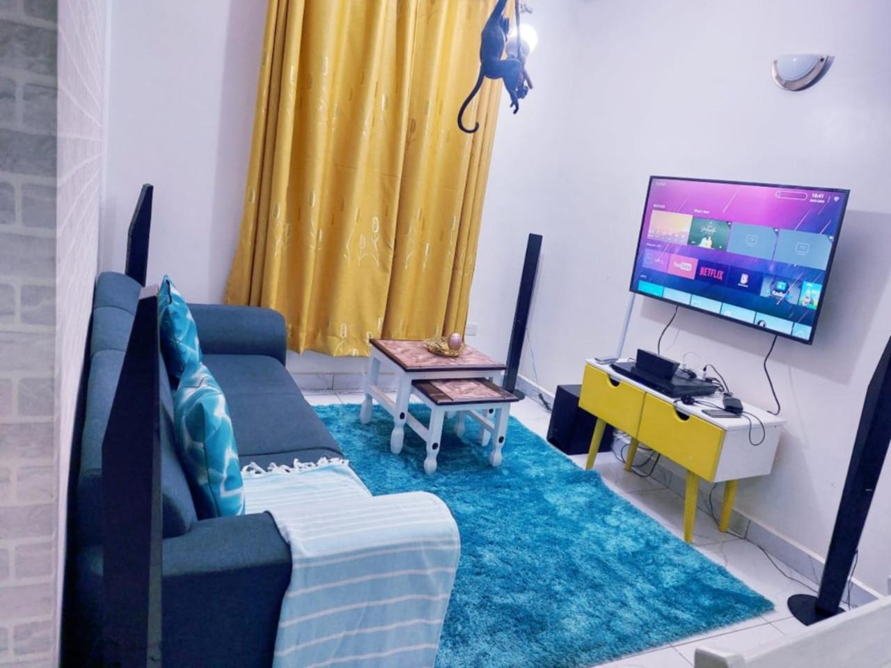 Two-Bedroom Apartment - Photo 3
