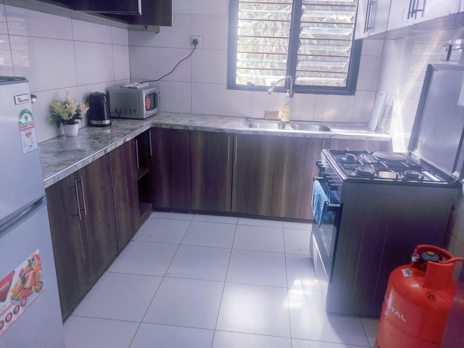 Two-Bedroom Apartment - Photo 4