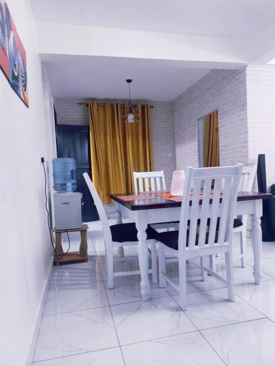 Two-Bedroom Apartment - Photo 8