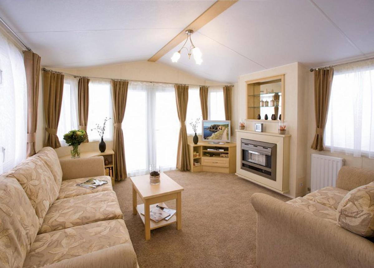 Mobile Home photo 1