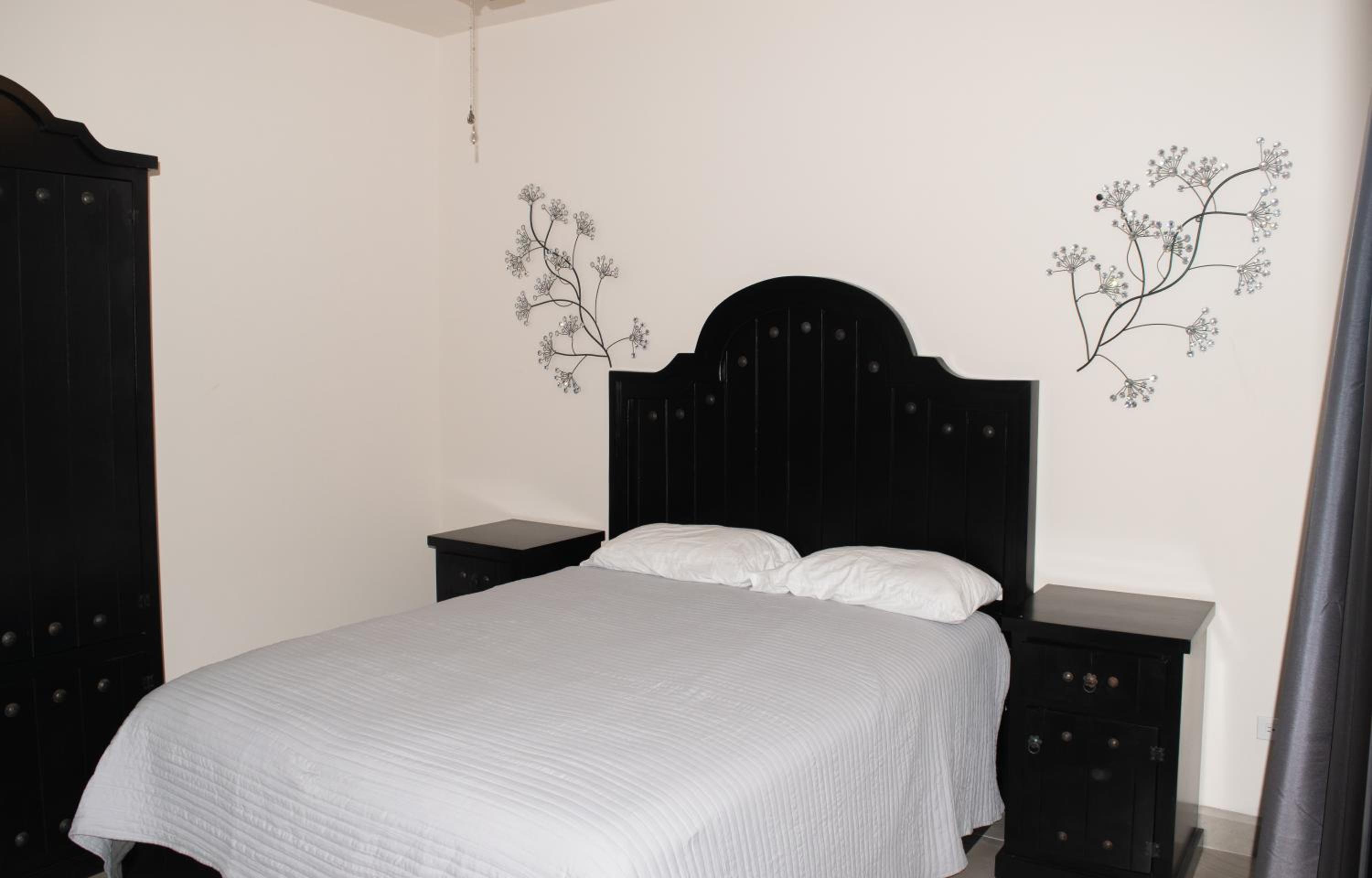 Budget Double Room - Photo 4