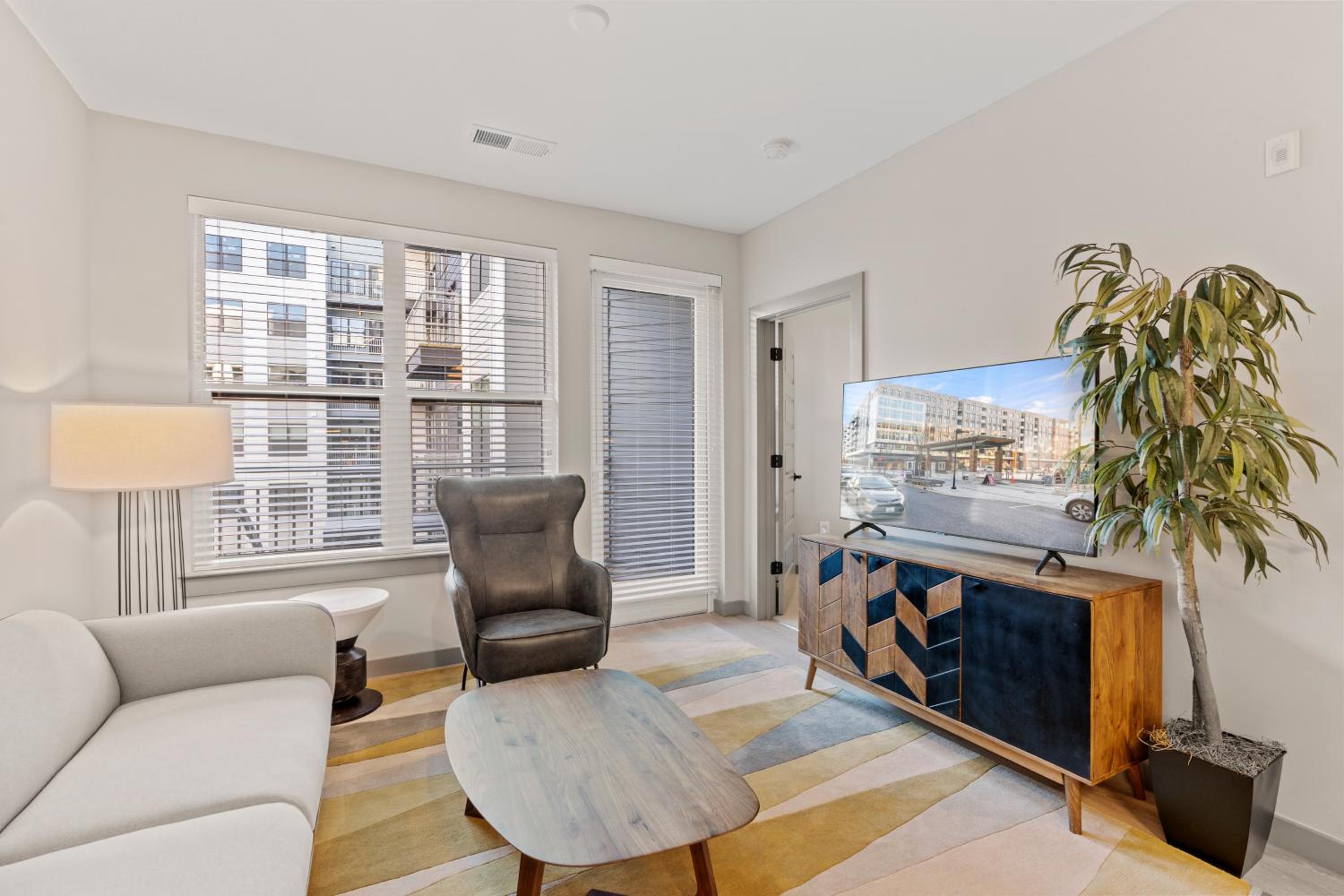 Premium One Bedroom Apartment With Balcony photo 2