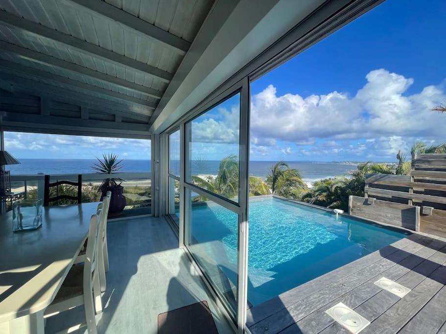 Villa photo 2