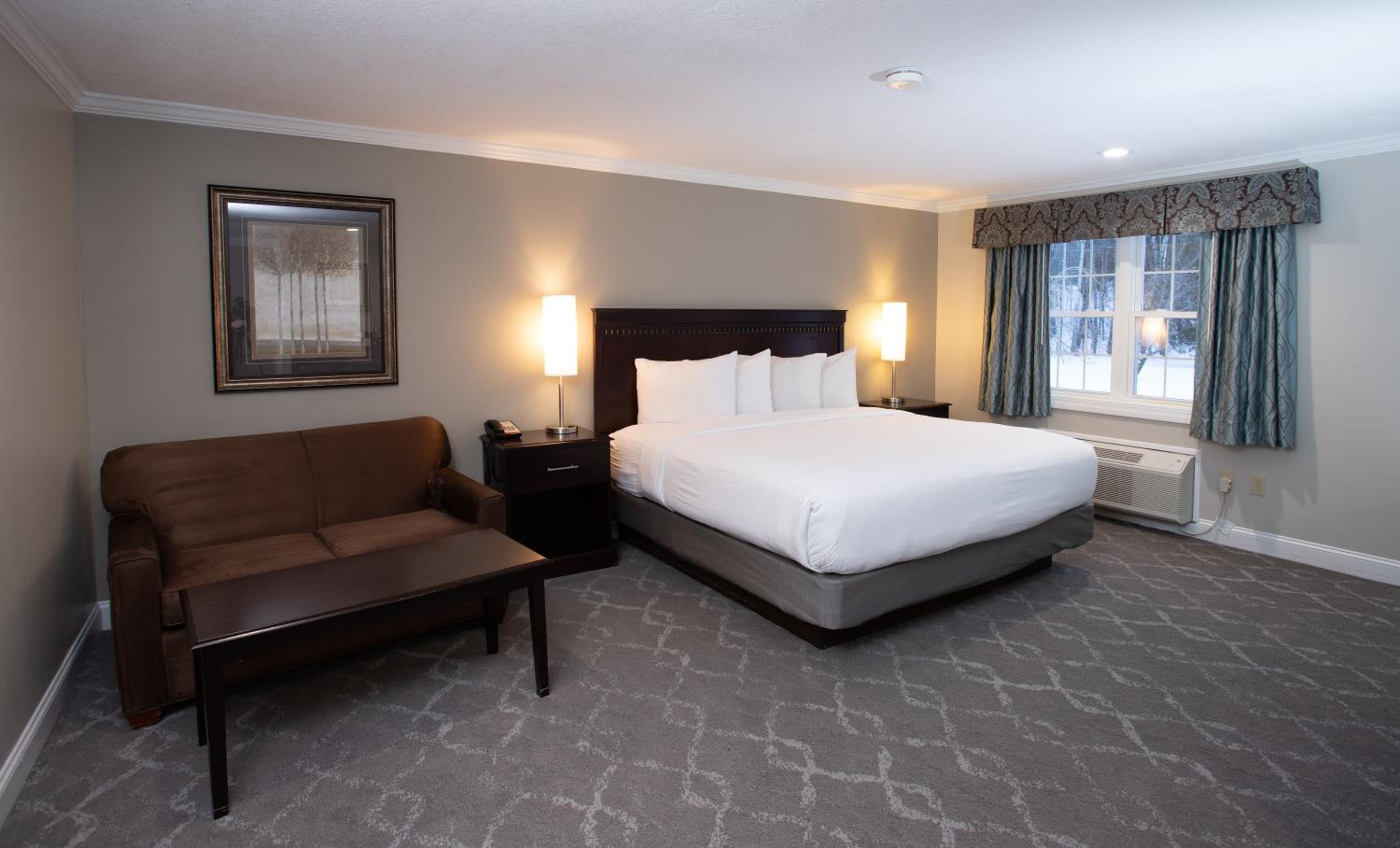 Deluxe King Room