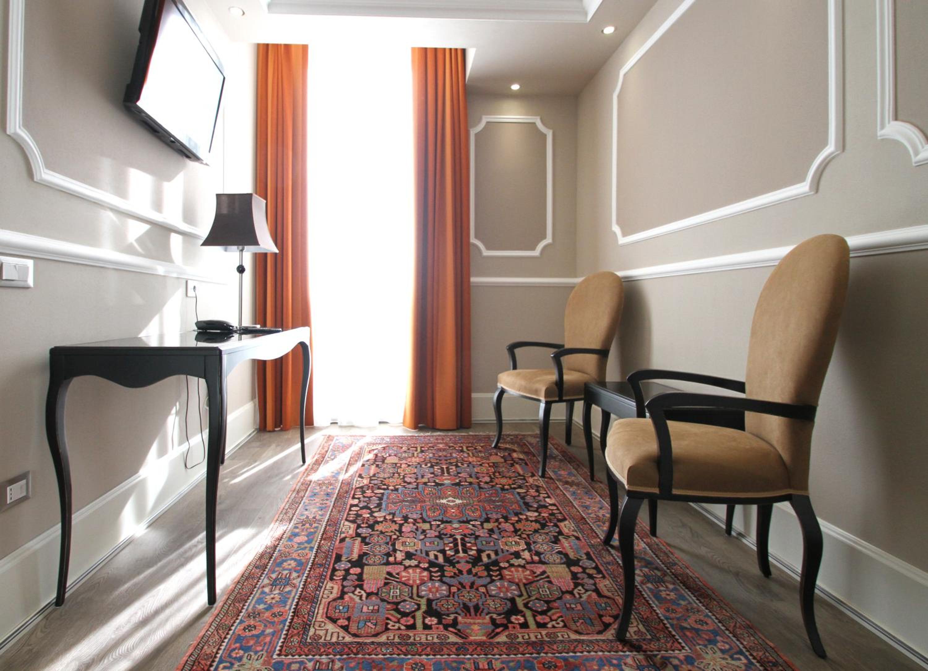 Suite - Photo 2