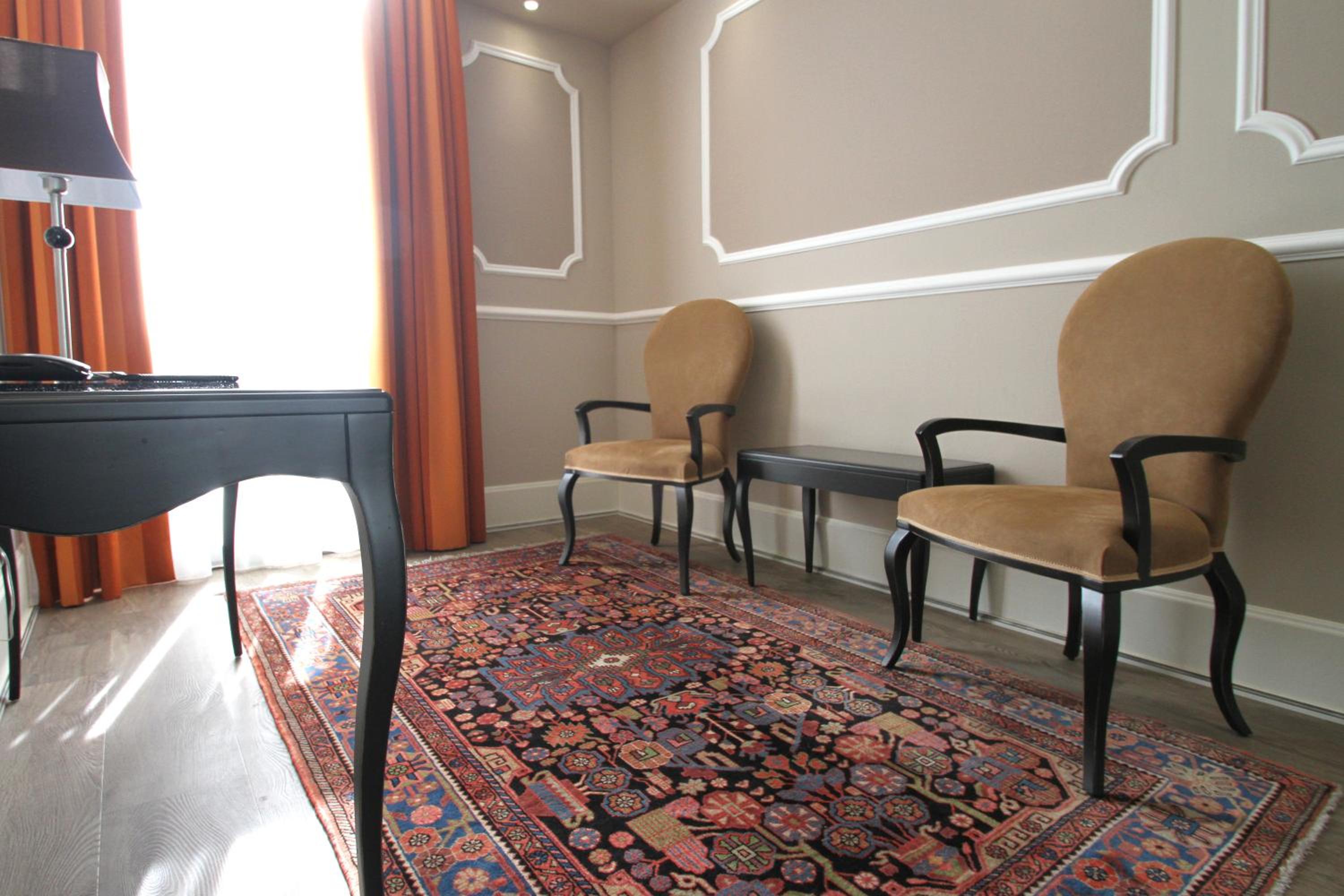 Suite - Photo 21