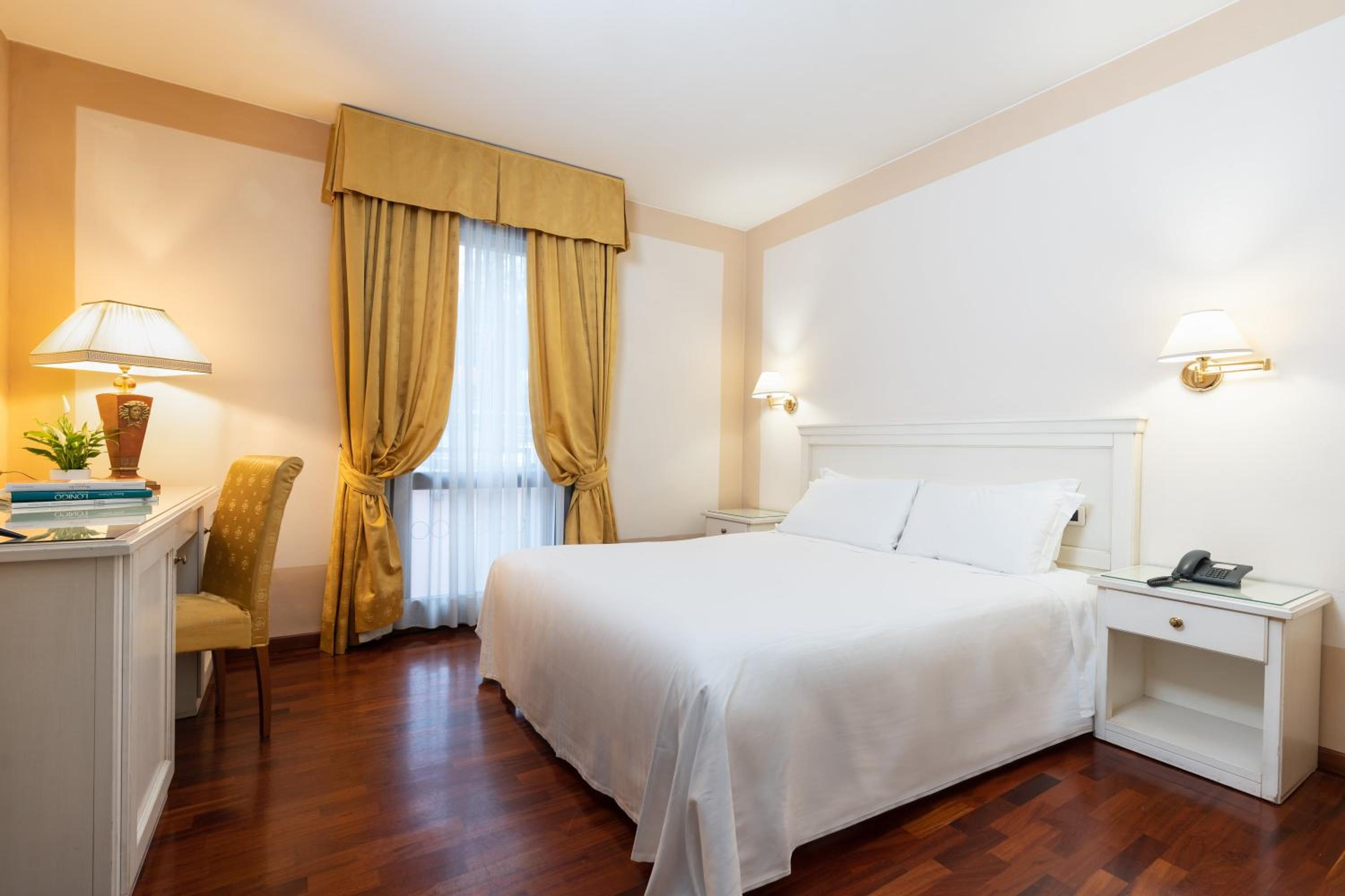 Double Room - Photo 1
